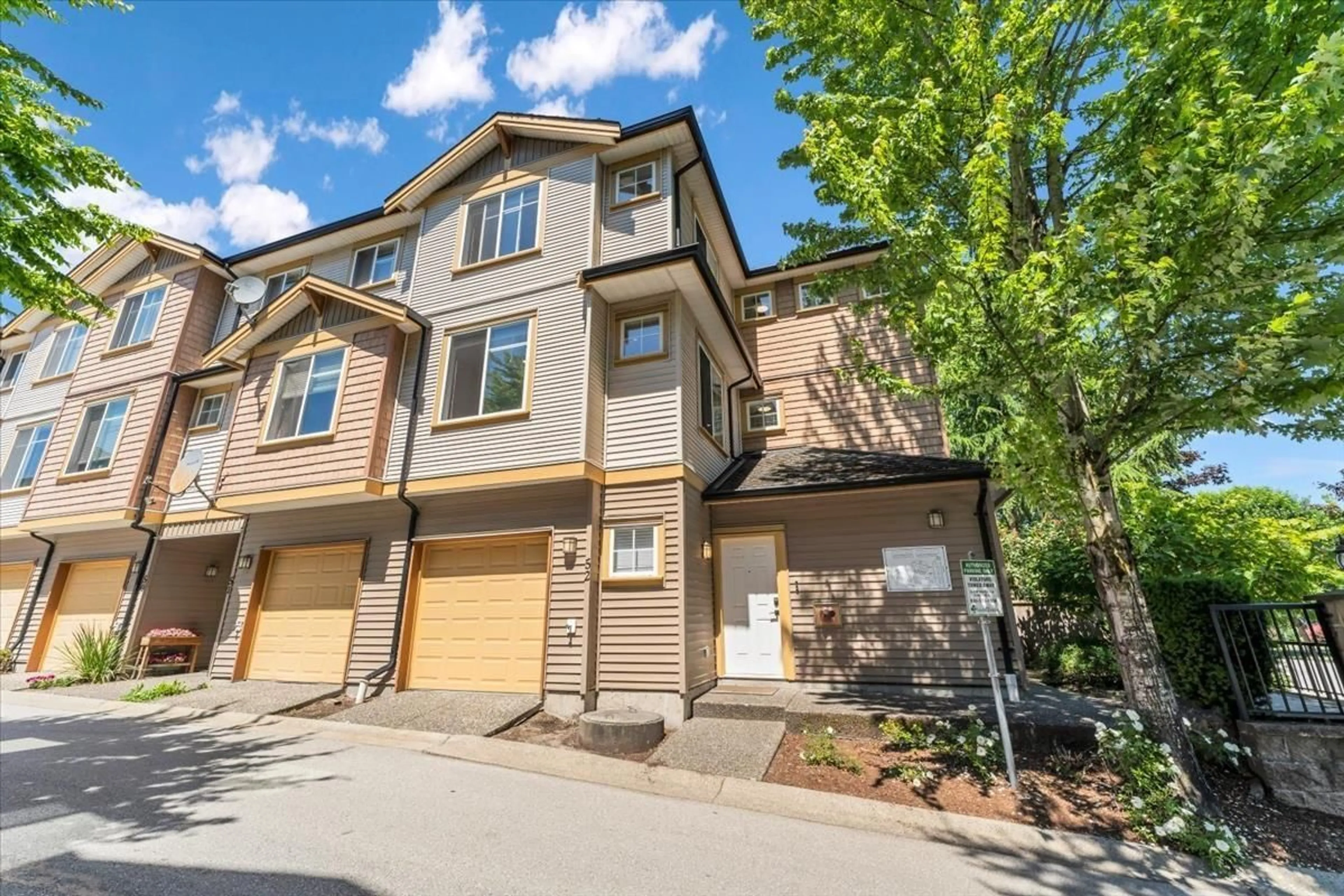 A pic from outside/outdoor area/front of a property/back of a property/a pic from drone, street for 52 - 8633 159, Surrey British Columbia V4N5W1