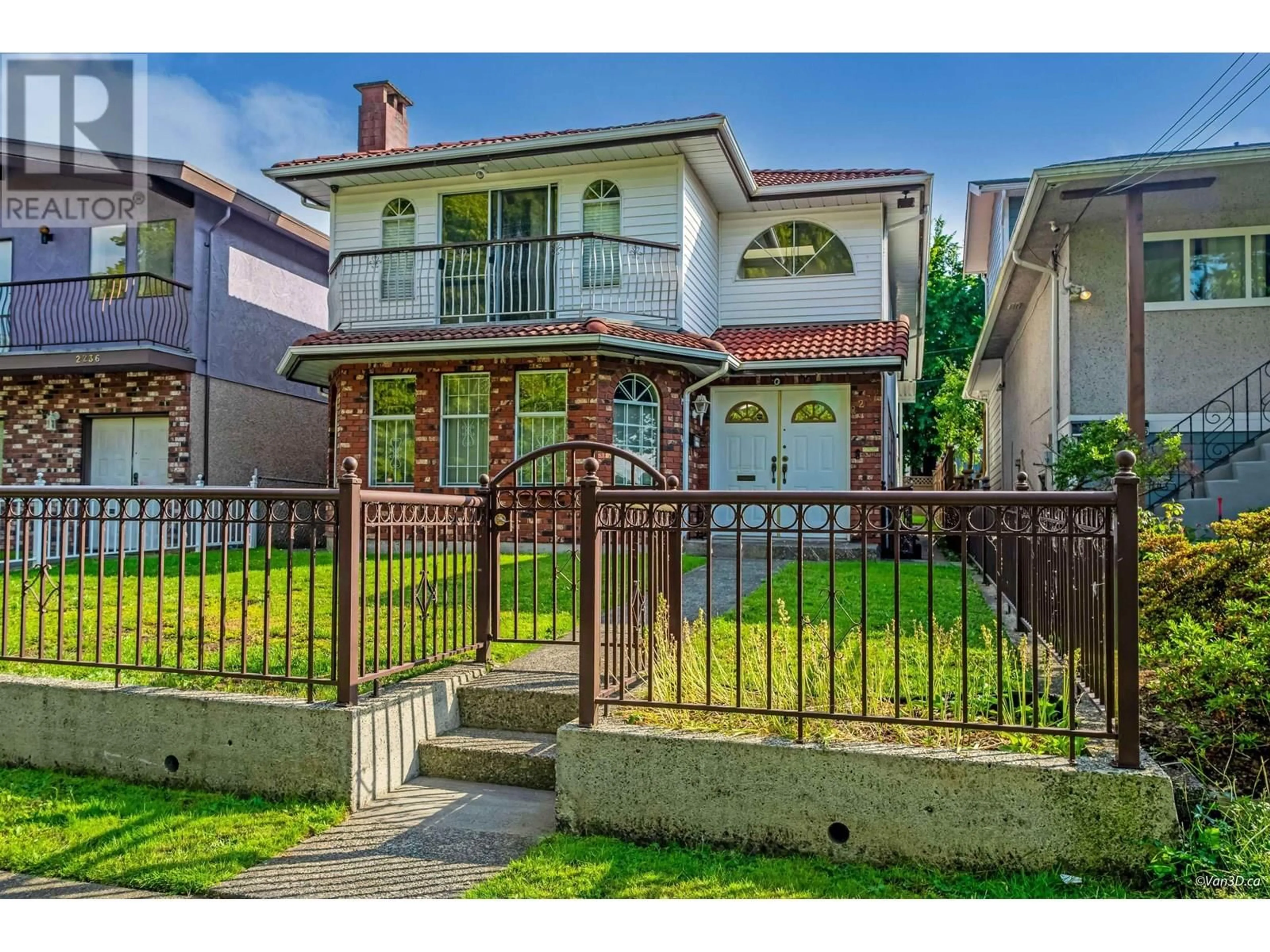 Unknown for 2232 WENONAH STREET, Vancouver British Columbia V5N2Z6