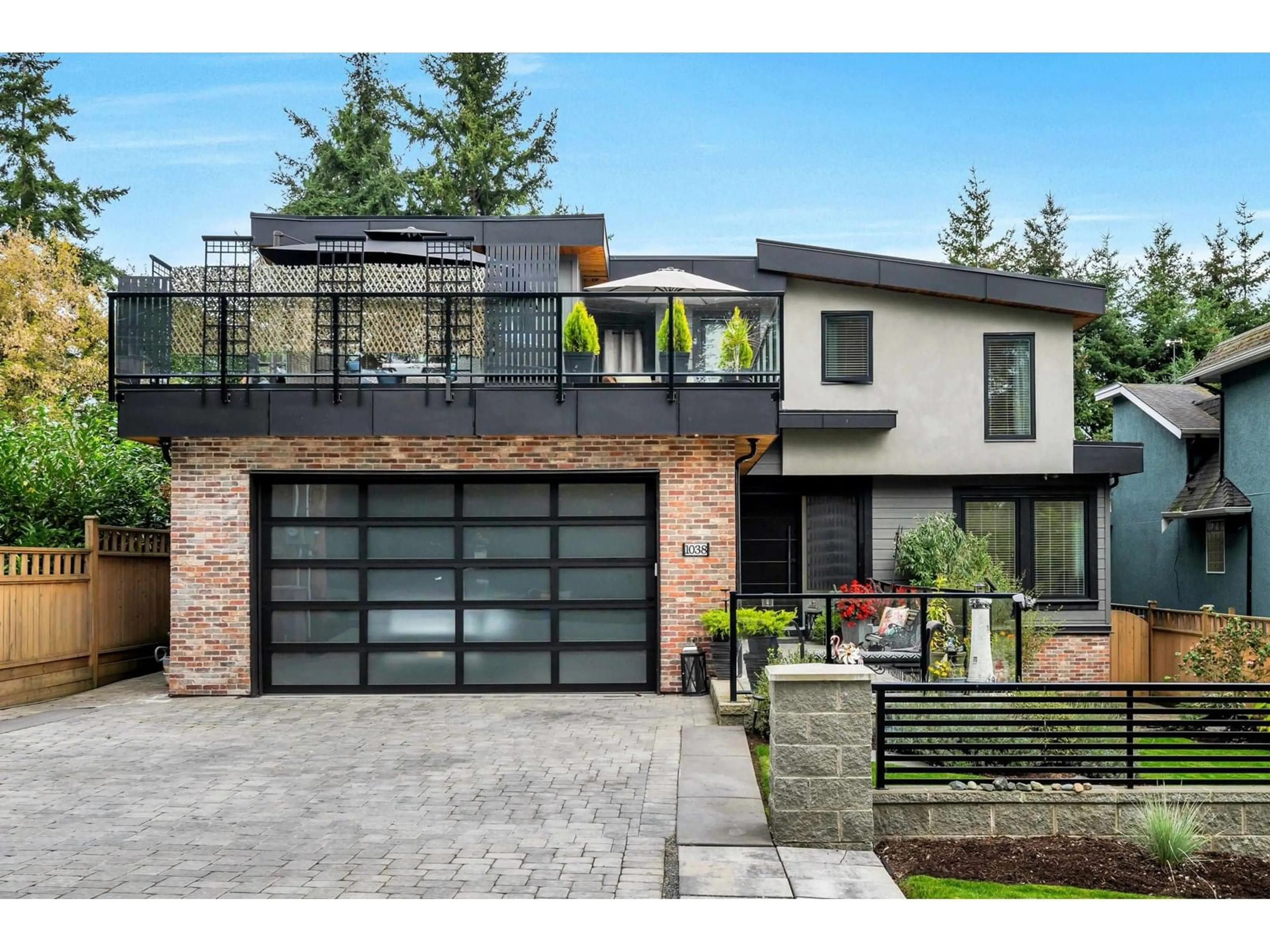 Home with brick exterior material, street for 1038 STEVENS, White Rock British Columbia V4B4X7