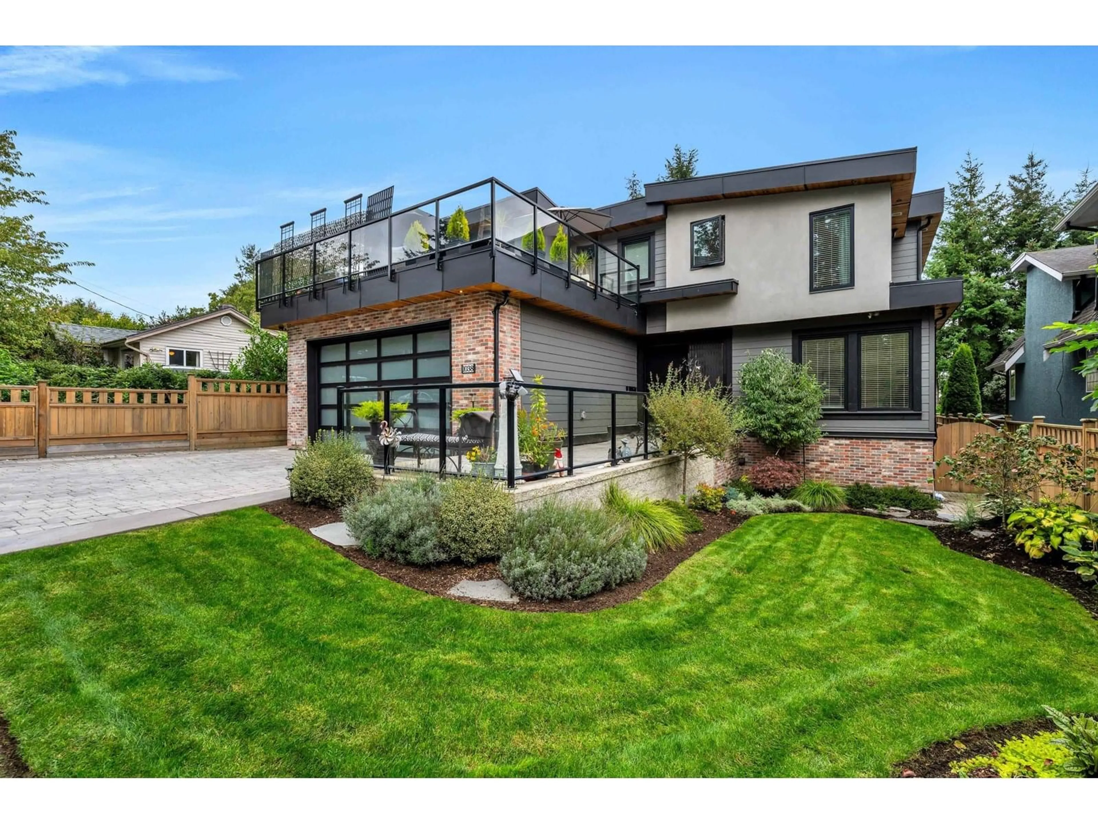 Home with brick exterior material, street for 1038 STEVENS, White Rock British Columbia V4B4X7