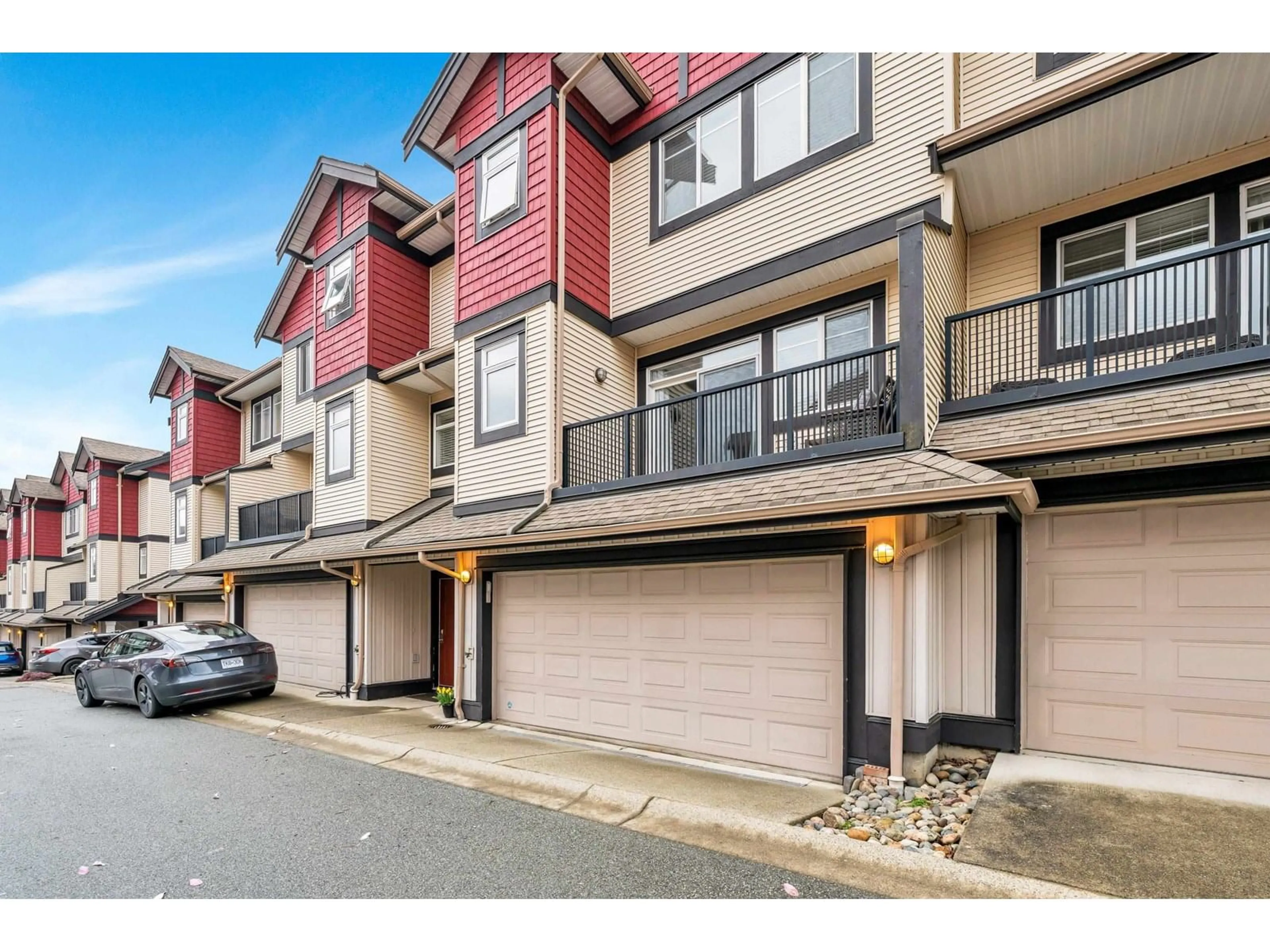 Unknown for 20 - 7168 179, Surrey British Columbia V3S8C5