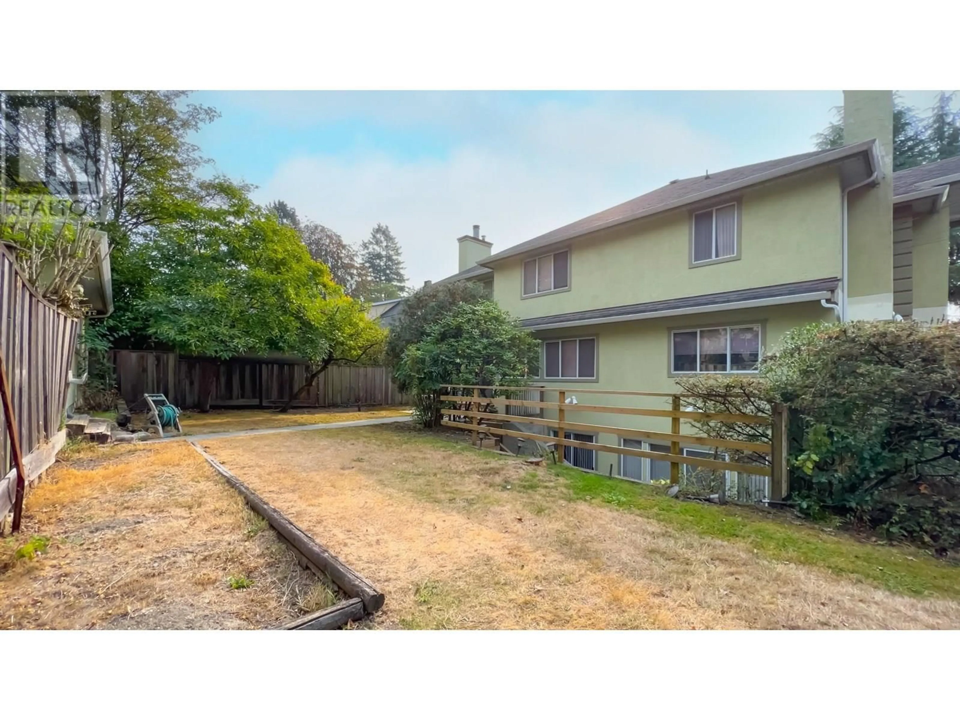 A pic from outside/outdoor area/front of a property/back of a property/a pic from drone, unknown for 3491 34TH AVENUE, Vancouver British Columbia V6N2K5