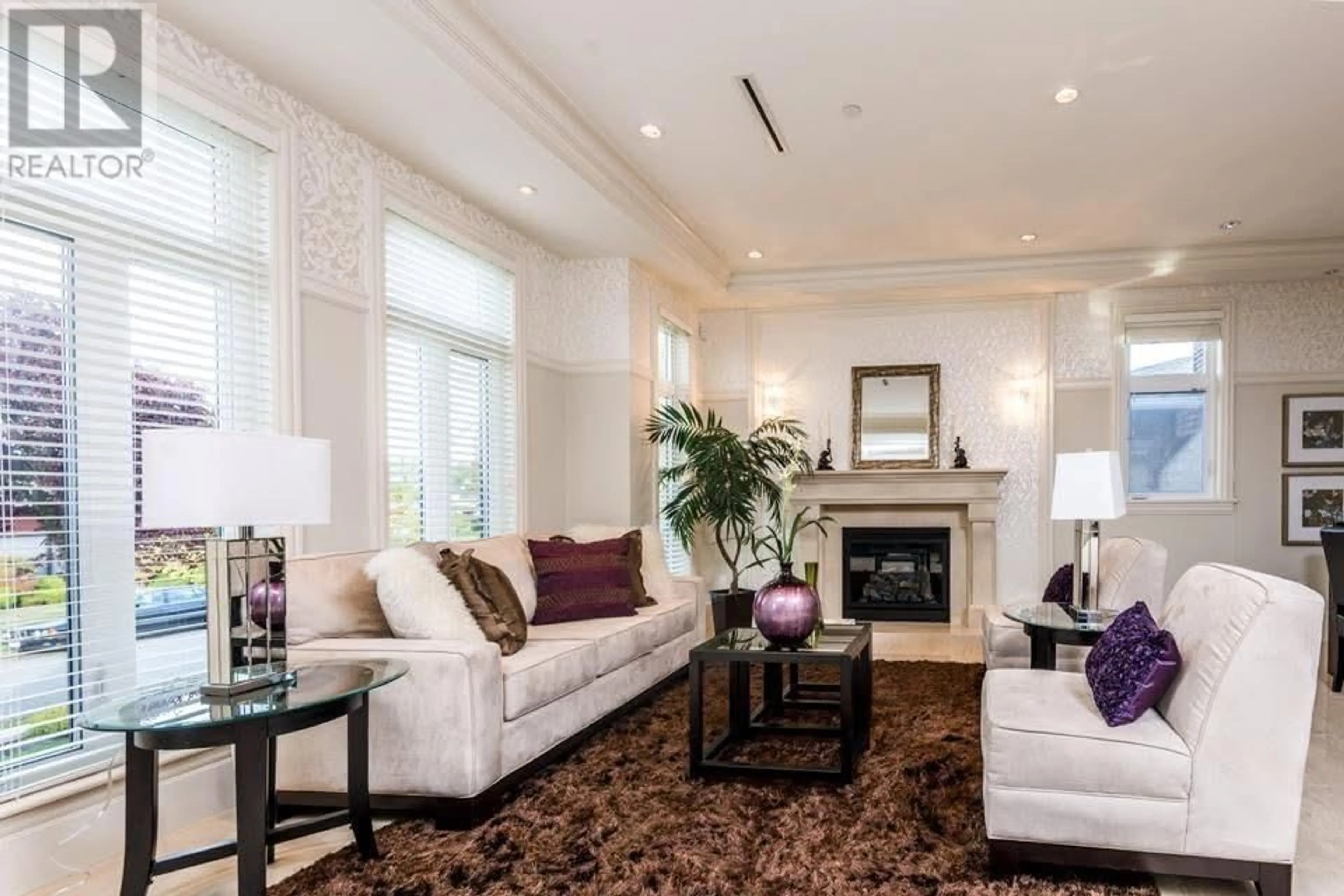 Living room with furniture, unknown for 4435 HAGGART STREET, Vancouver British Columbia V6L2H4