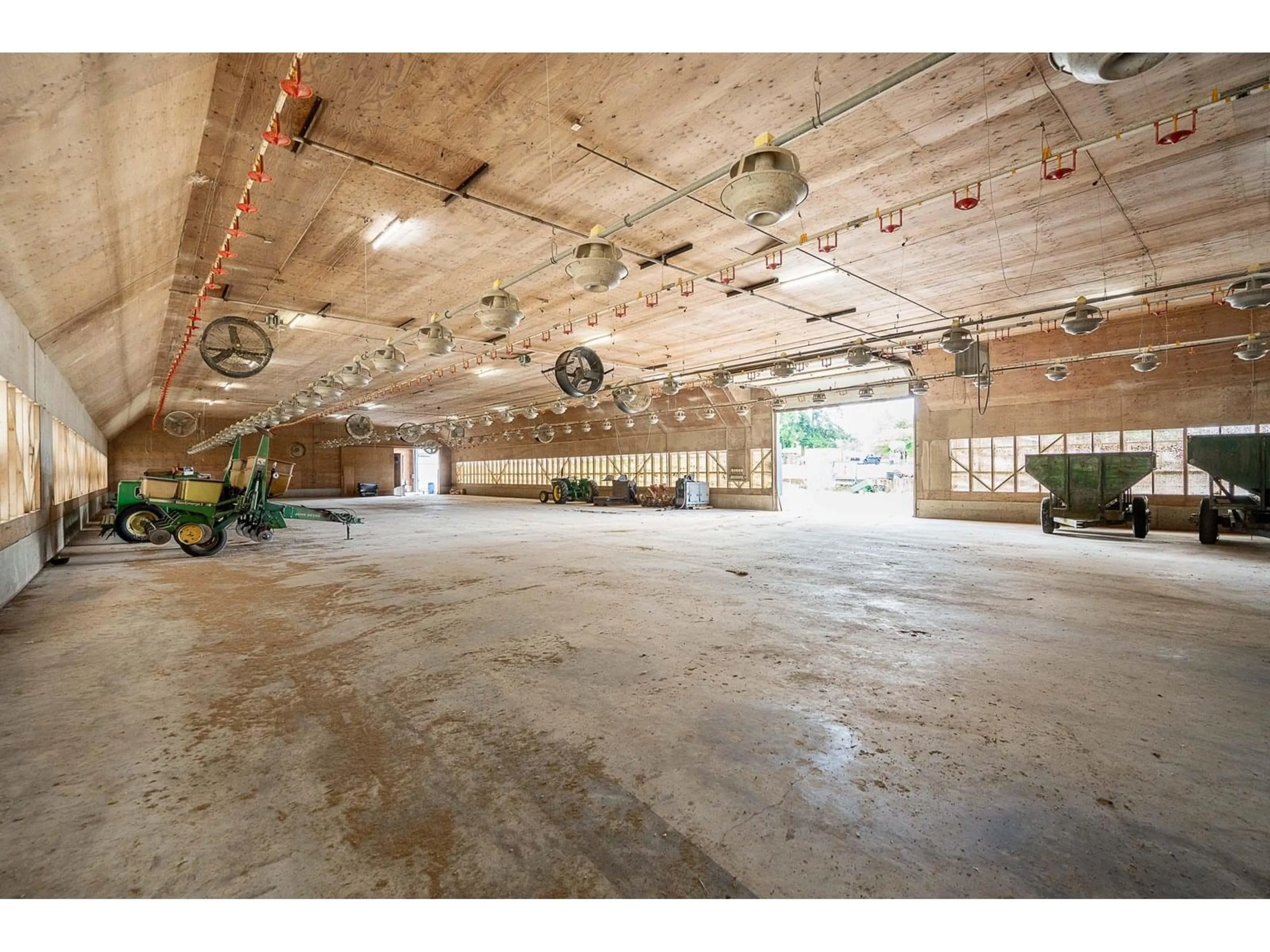 Indoor garage for 5948 156, Surrey British Columbia V3S4N8