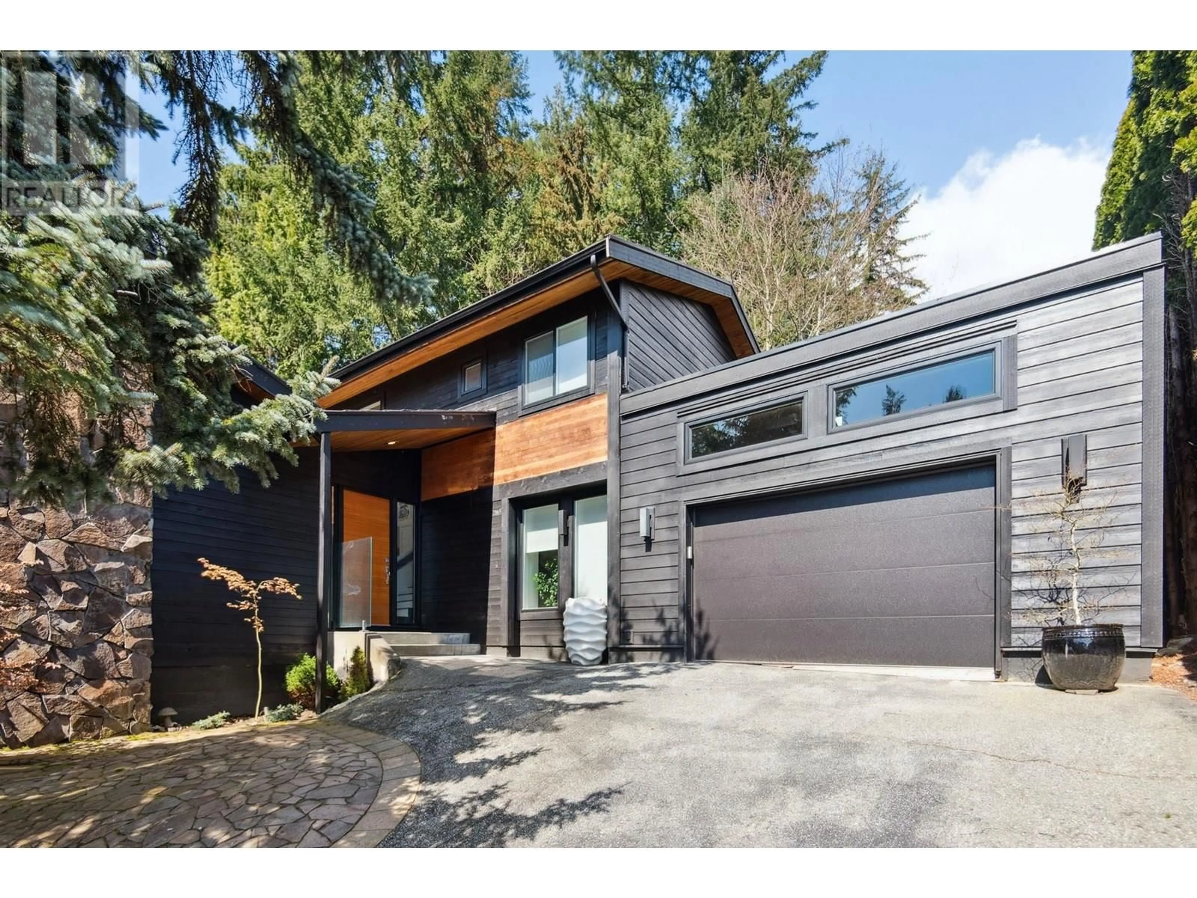 Home with brick exterior material, street for 328 MONTERAY AVENUE, North Vancouver British Columbia V7N3E6