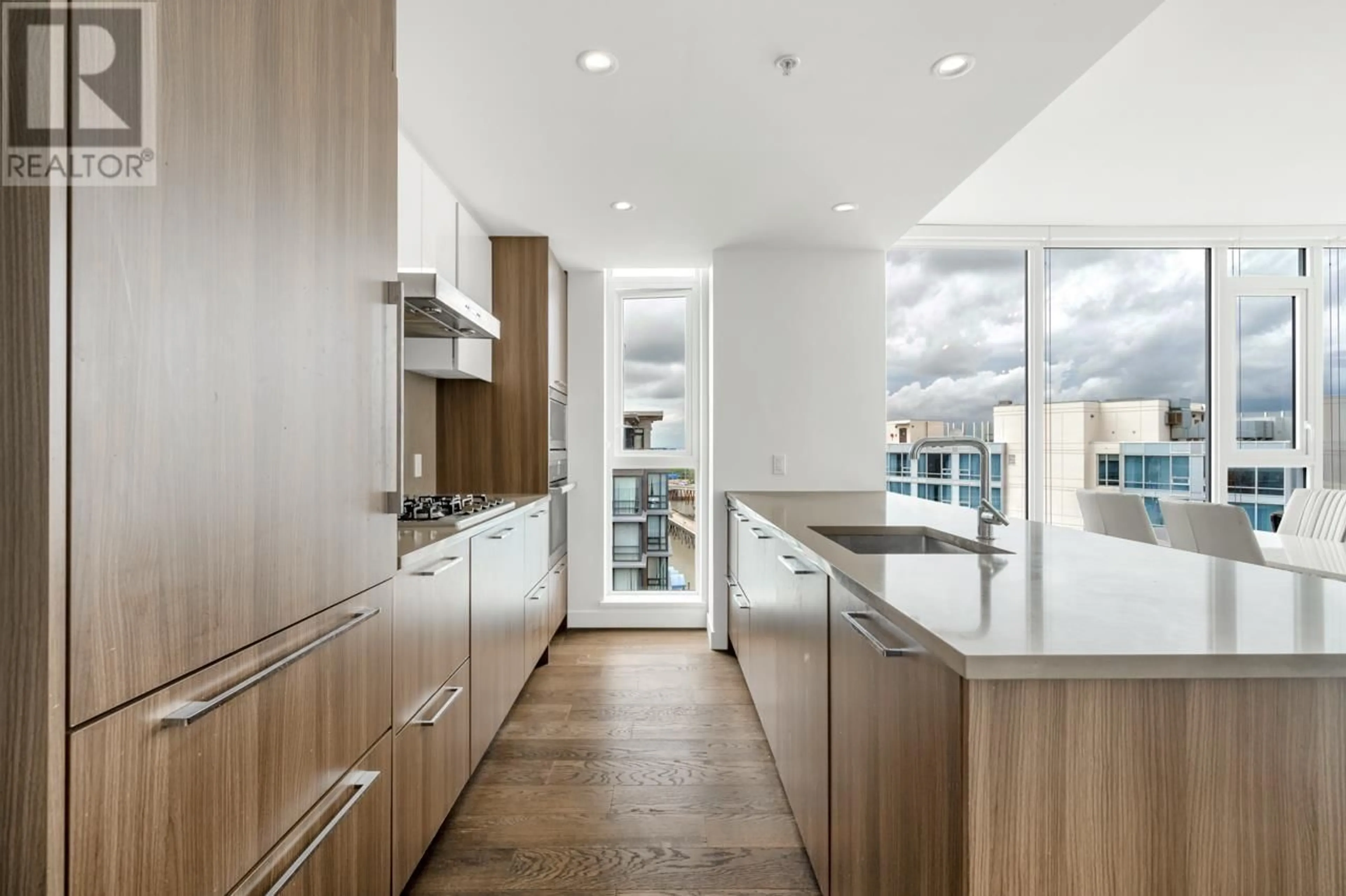 Contemporary kitchen, unknown for 1702 - 3200 CORVETTE WAY, Richmond British Columbia V6X0T8