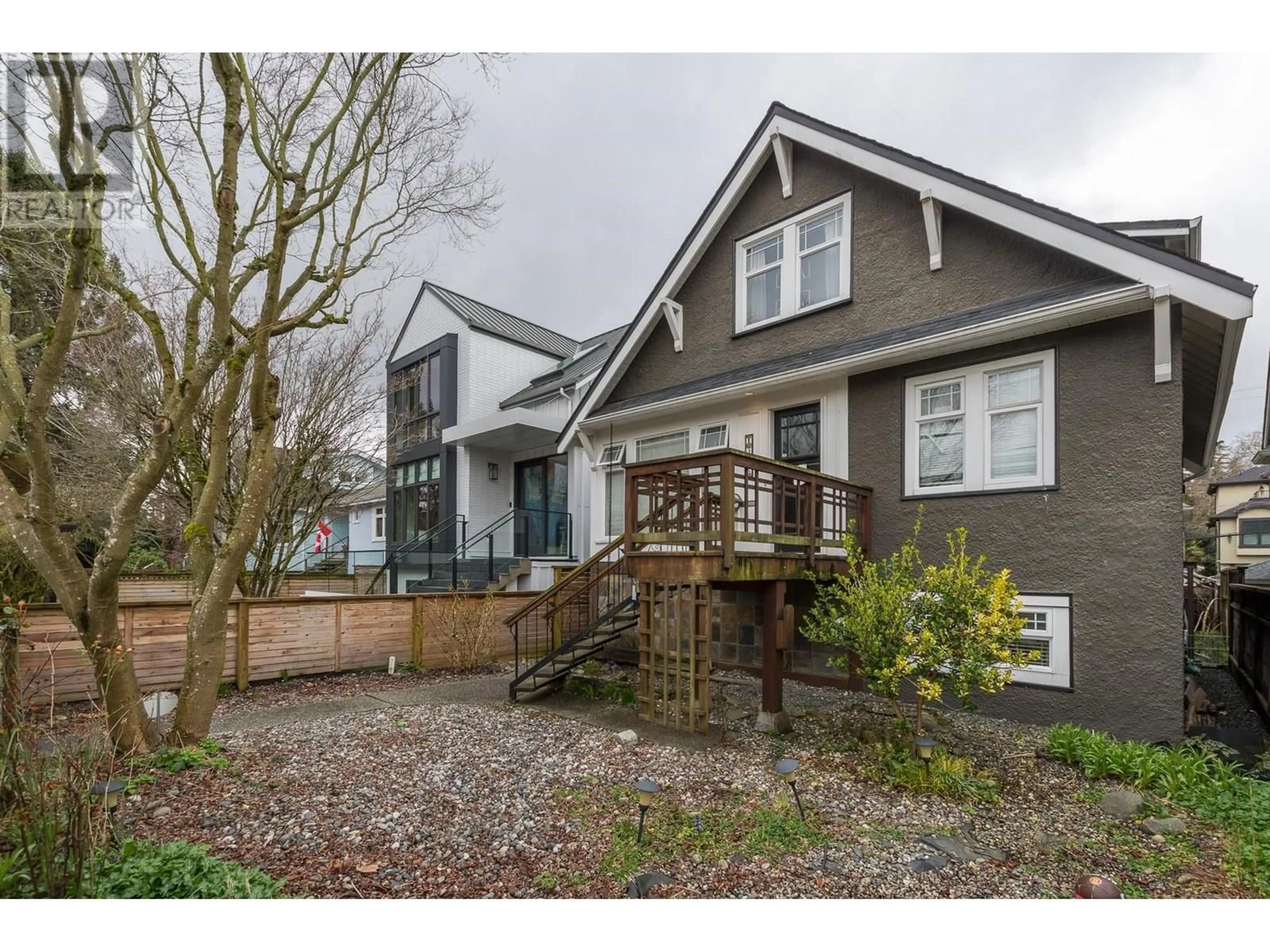 A pic from outside/outdoor area/front of a property/back of a property/a pic from drone, street for 1335 LABURNUM STREET, Vancouver British Columbia V6J3W4