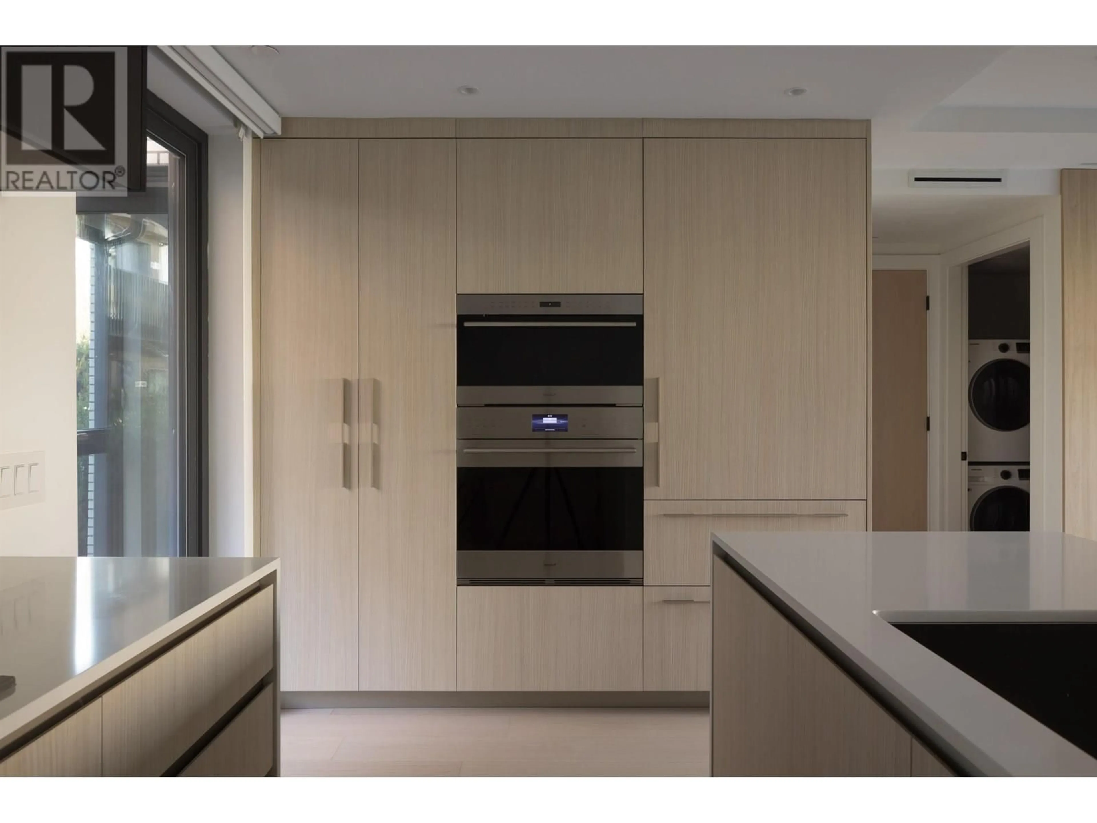 Contemporary kitchen, unknown for 772 27TH AVENUE, Vancouver British Columbia V5V2K9