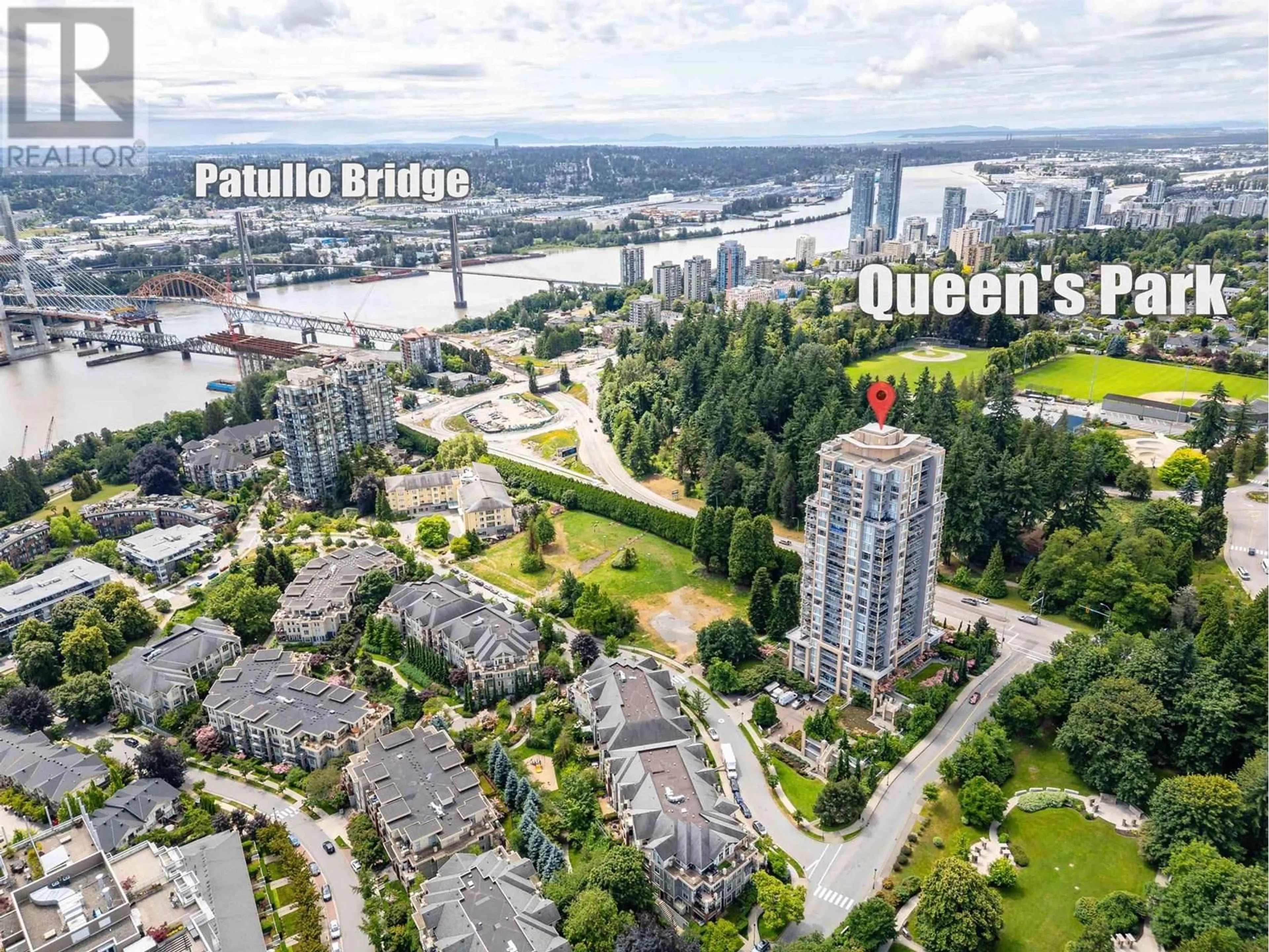 A pic from outside/outdoor area/front of a property/back of a property/a pic from drone, city buildings view from balcony for 2604 - 280 ROSS DRIVE, New Westminster British Columbia V3L0C2