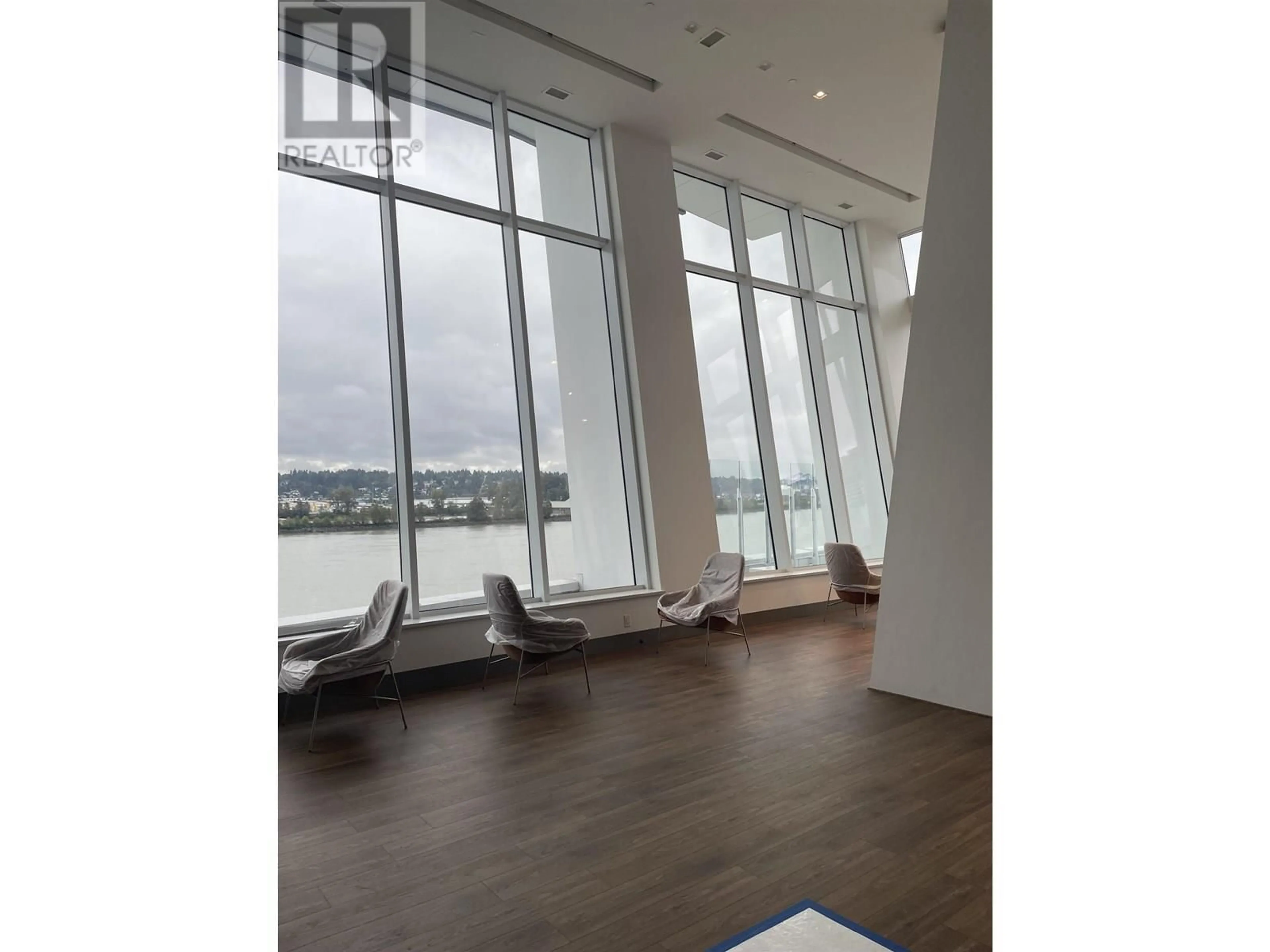 Indoor foyer for 802 - 680 QUAYSIDE DRIVE, New Westminster British Columbia V3M0P2