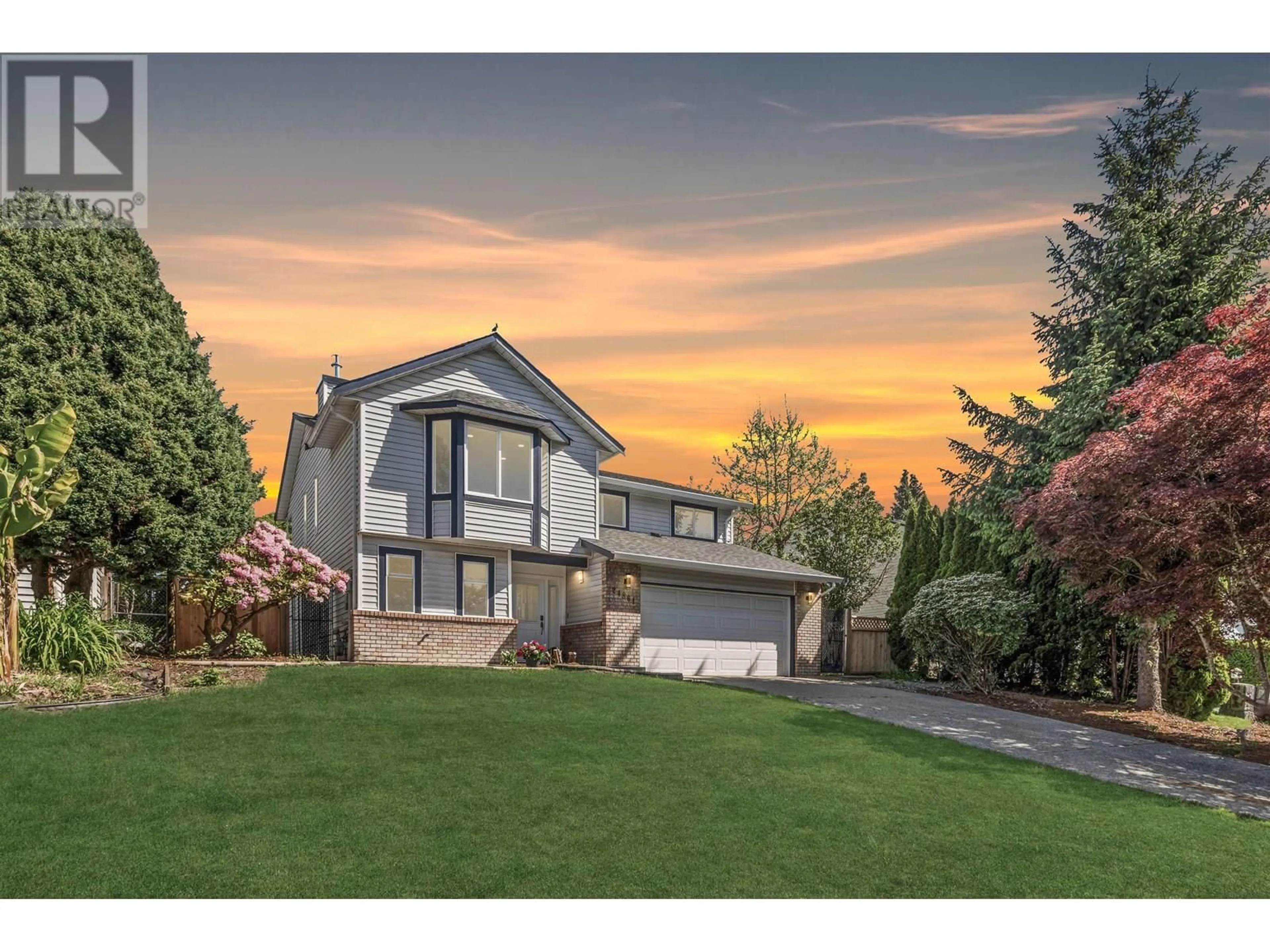 Home with vinyl exterior material, street for 24861 119 AVENUE, Maple Ridge British Columbia V4R1Z1