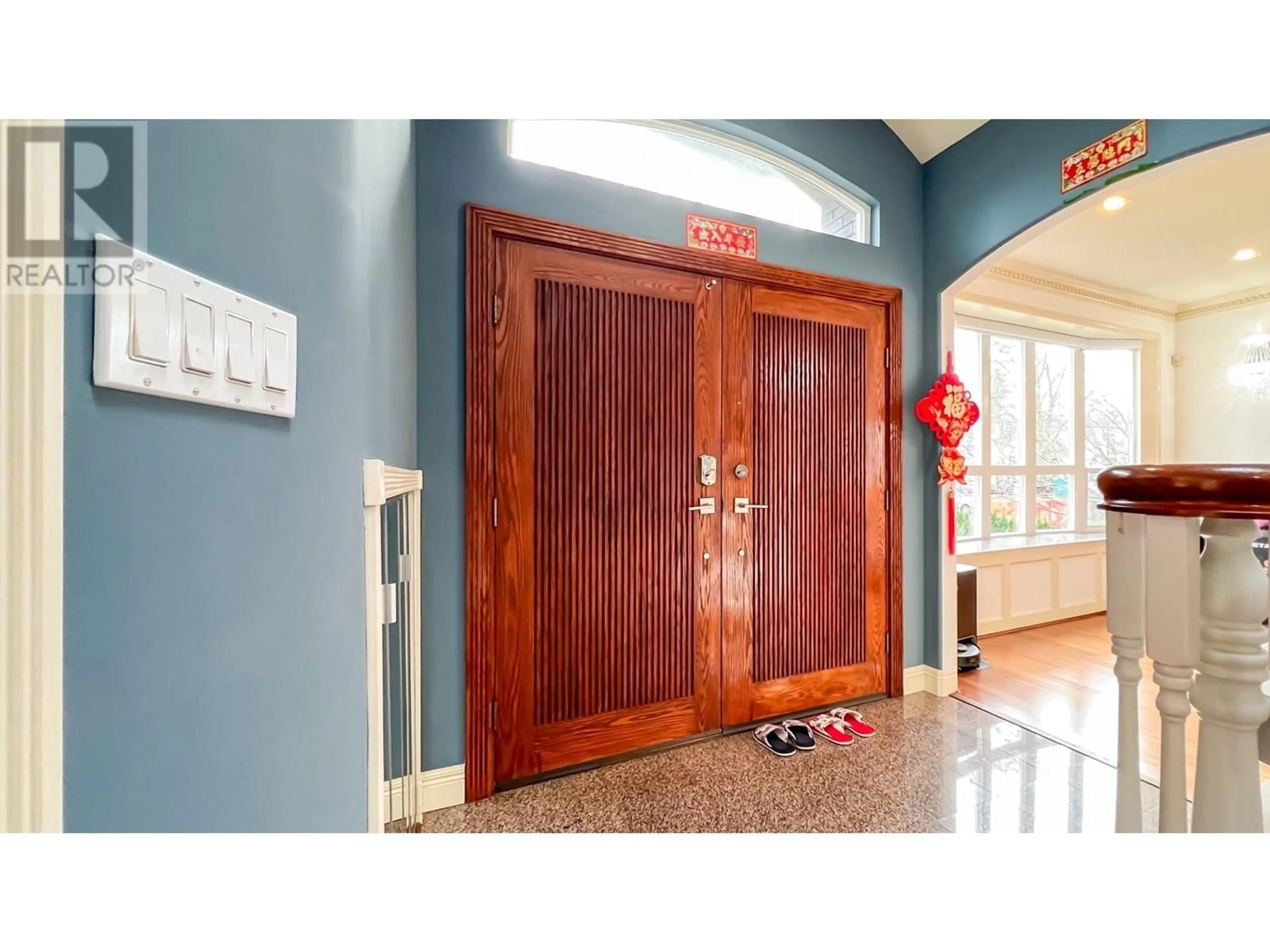 Indoor entryway for 2813 21ST AVENUE, Vancouver British Columbia V6L1K5