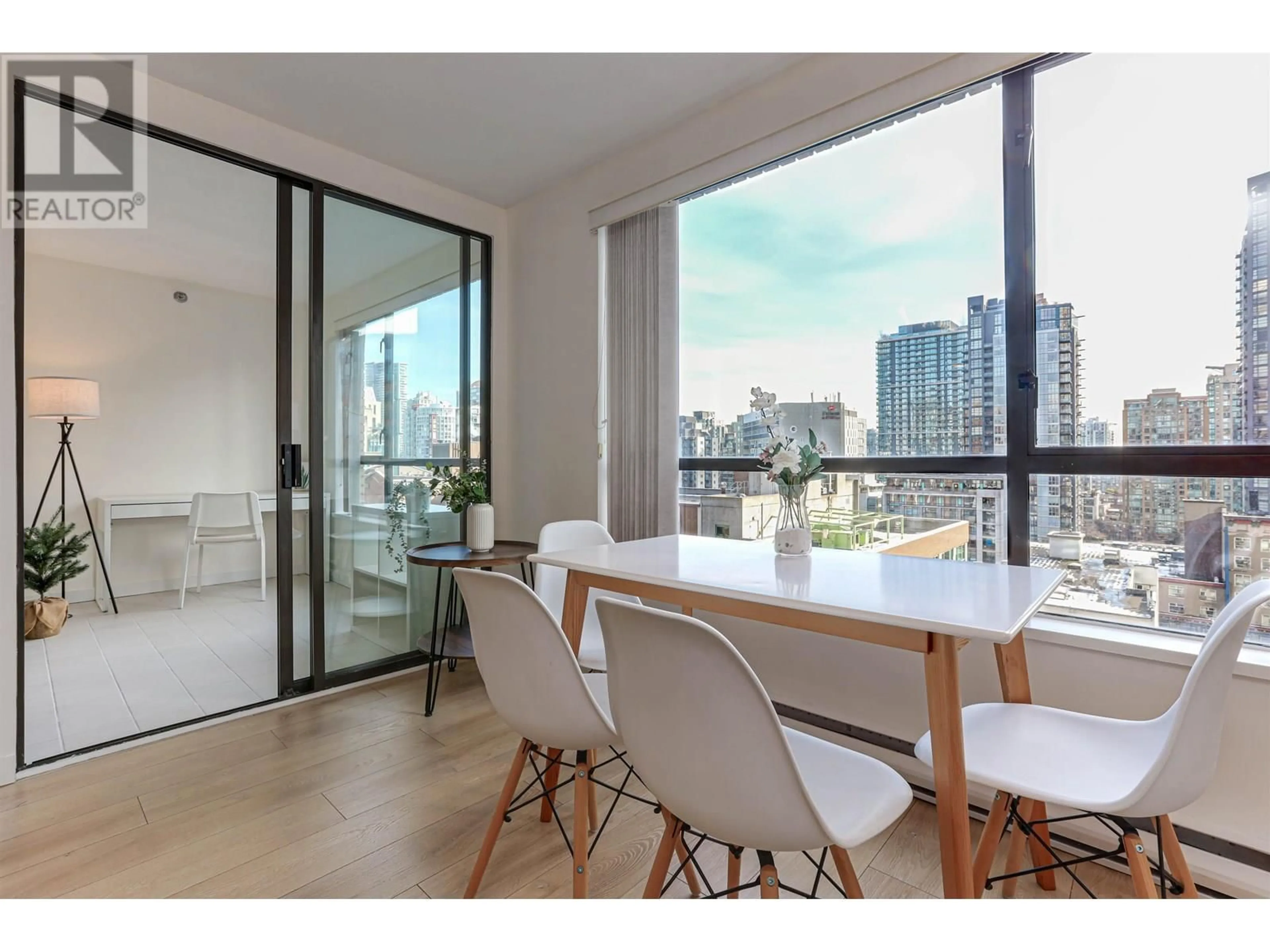 Dining room, unknown for 1105 - 1189 HOWE STREET, Vancouver British Columbia V6Z2X4