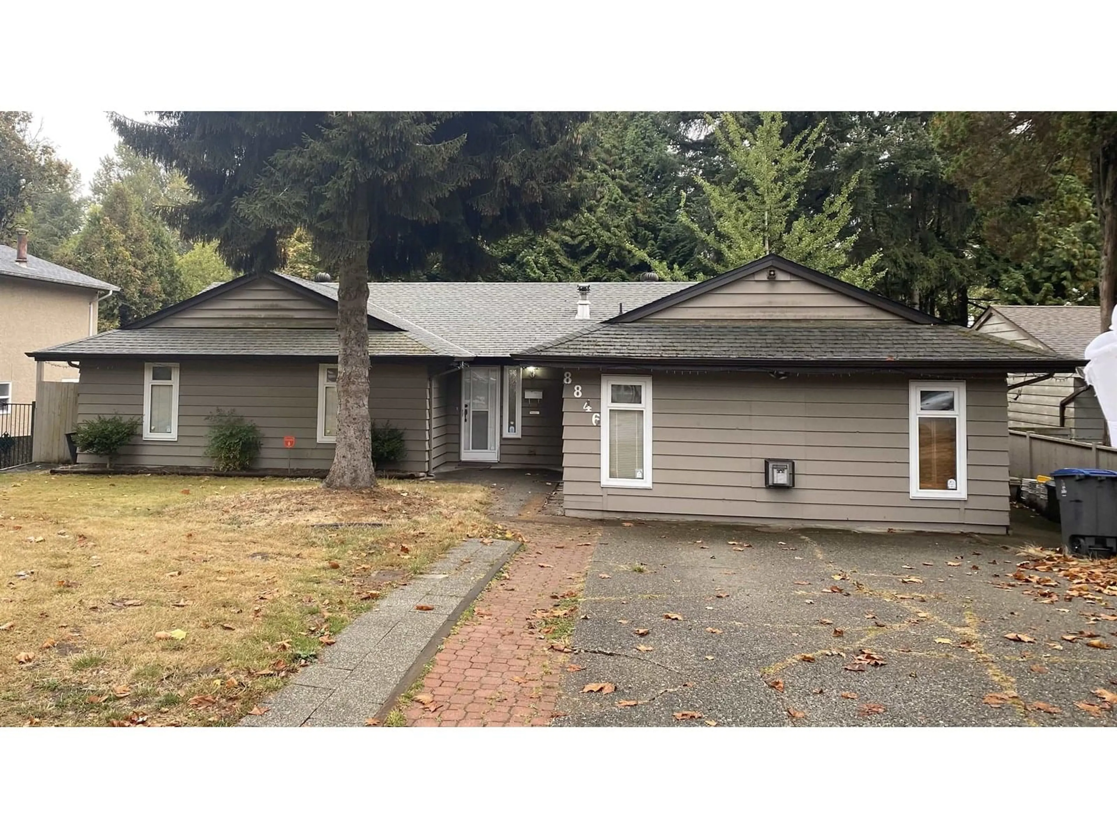 Home with vinyl exterior material, street for 8846 QUEEN MARY, Surrey British Columbia V3V6X2