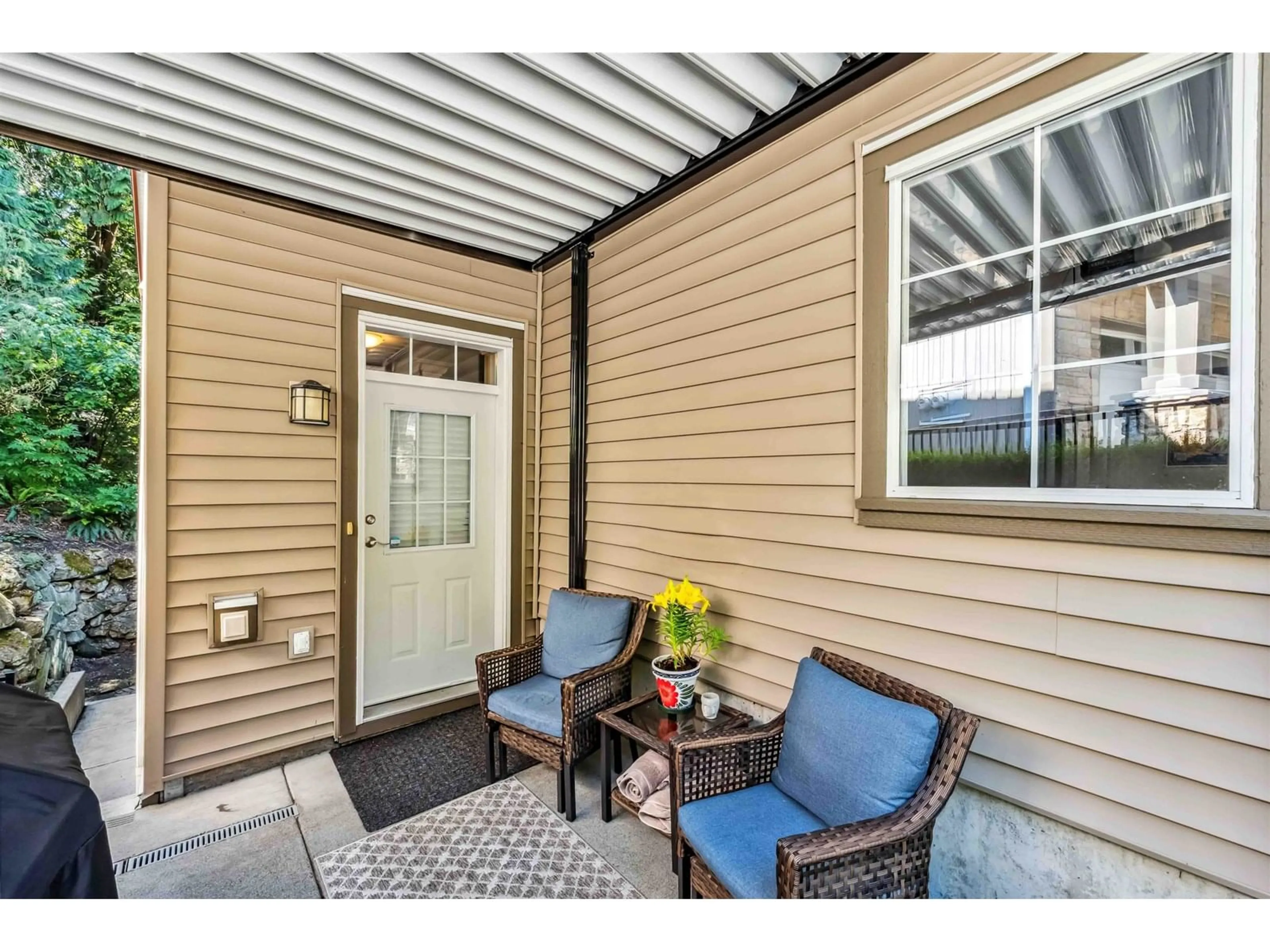 Patio, street for 35 - 35626 MCKEE, Abbotsford British Columbia V3G2L6
