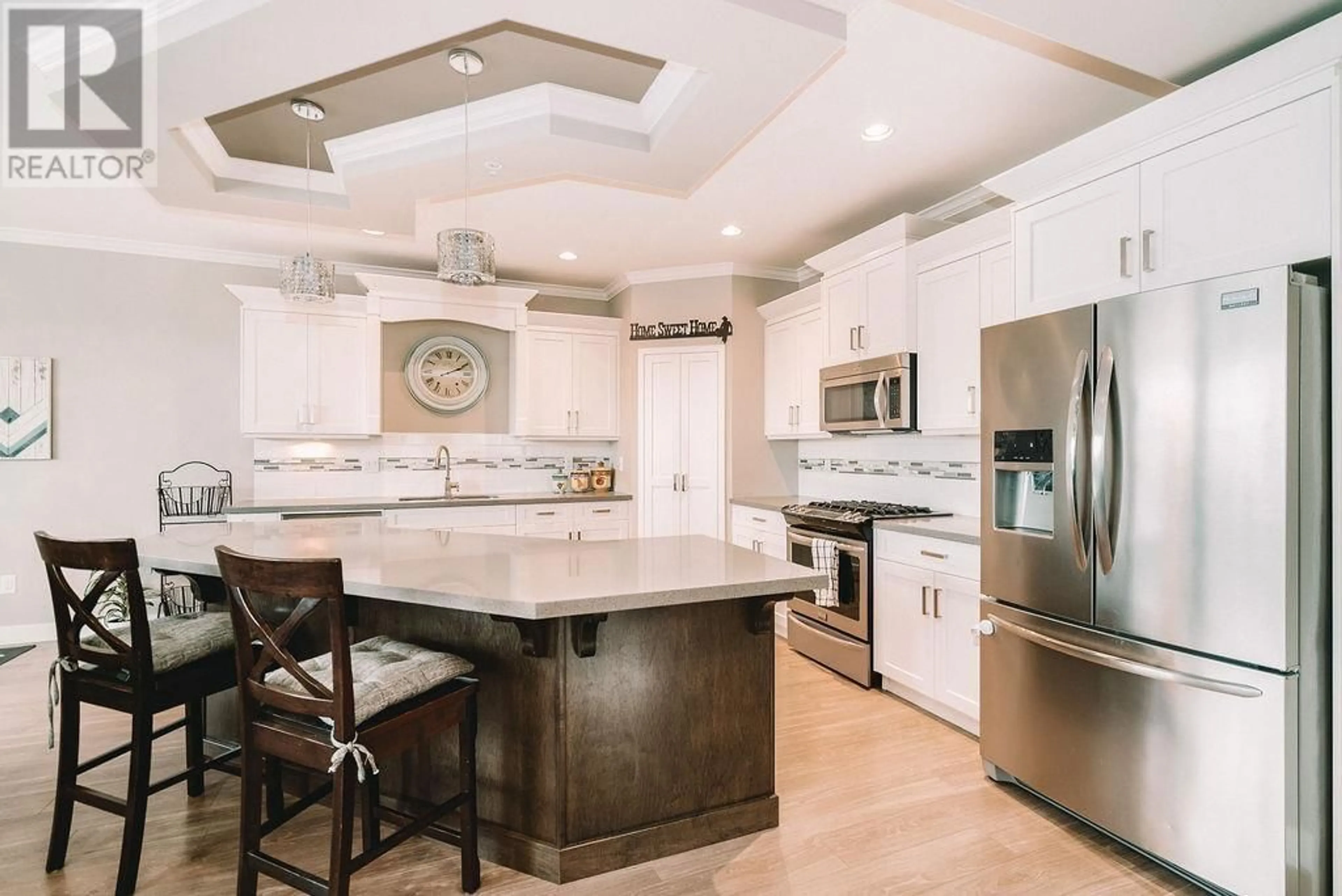 Open concept kitchen, ceramic/tile floor for 10543 248 STREET, Maple Ridge British Columbia V2W0G2
