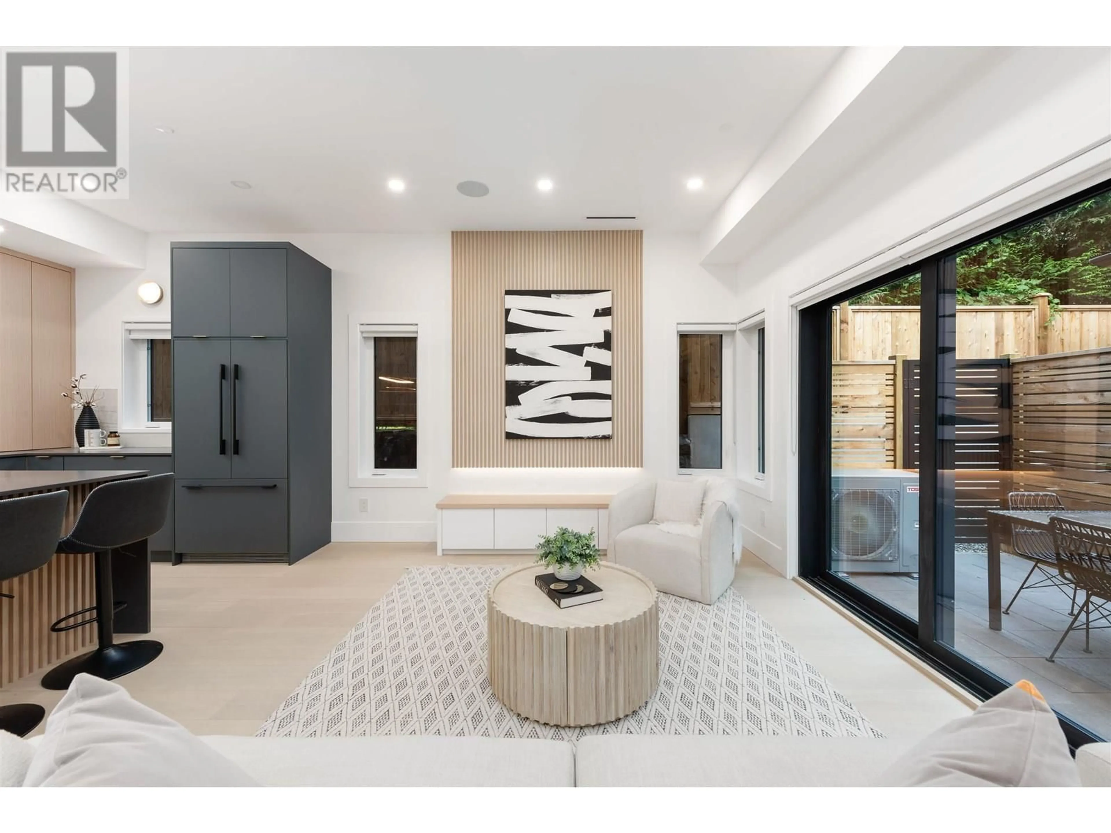 Unknown for 3 - 373 33RD AVENUE, Vancouver British Columbia V5V2Z8
