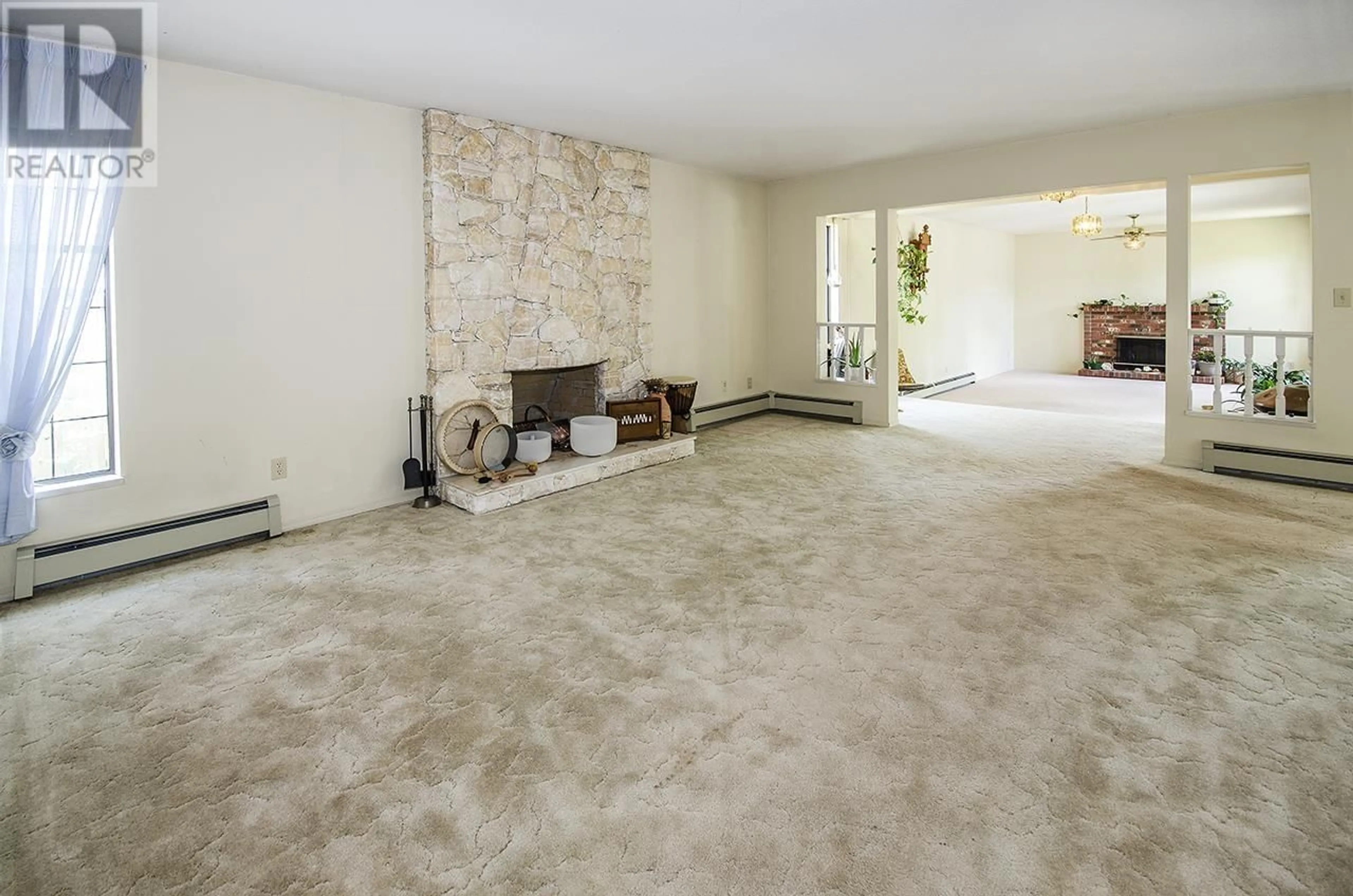 A pic of a room for 718 FOSTER AVENUE, Coquitlam British Columbia V3J7P7