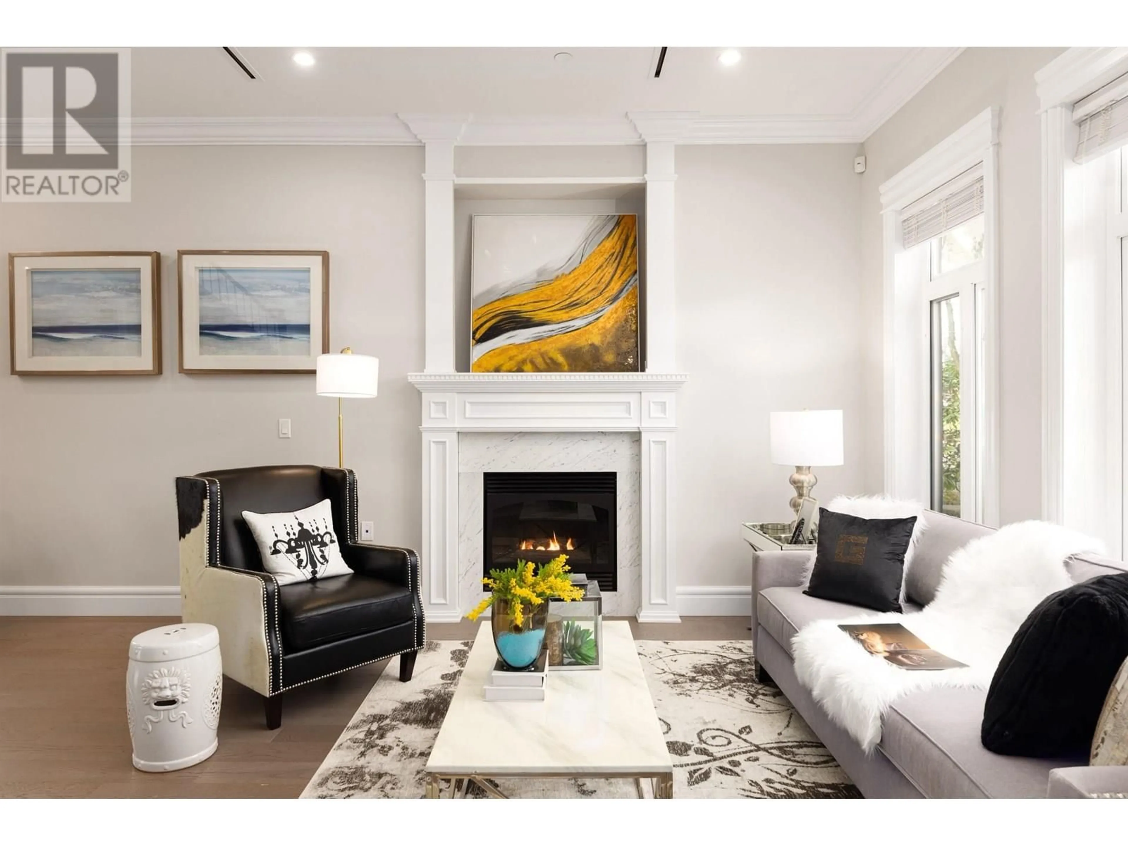 Living room with furniture, unknown for 2984 31ST AVENUE, Vancouver British Columbia V6L2A4
