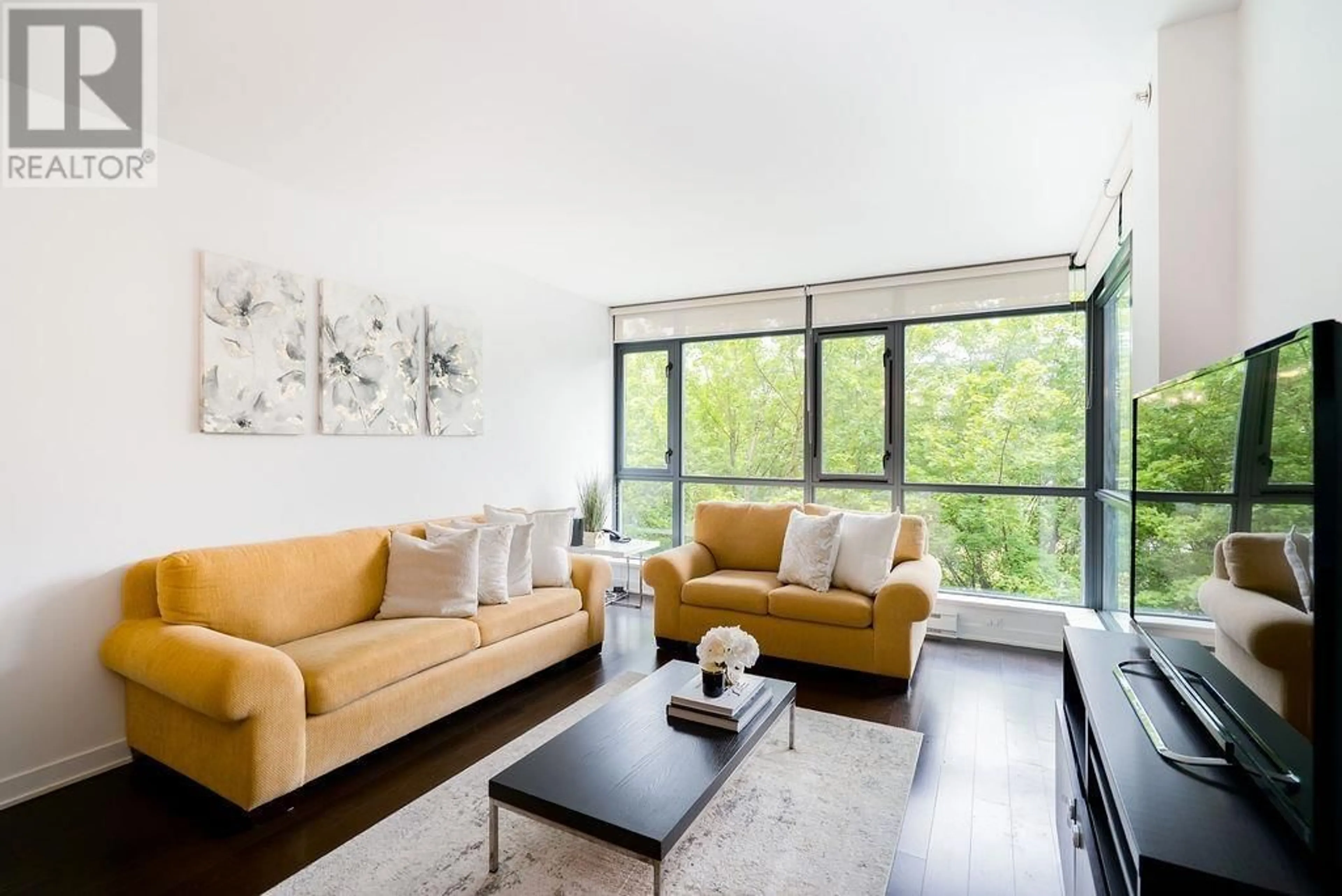 Living room with furniture, unknown for 403 - 750 12TH AVENUE, Vancouver British Columbia V5Z0A3