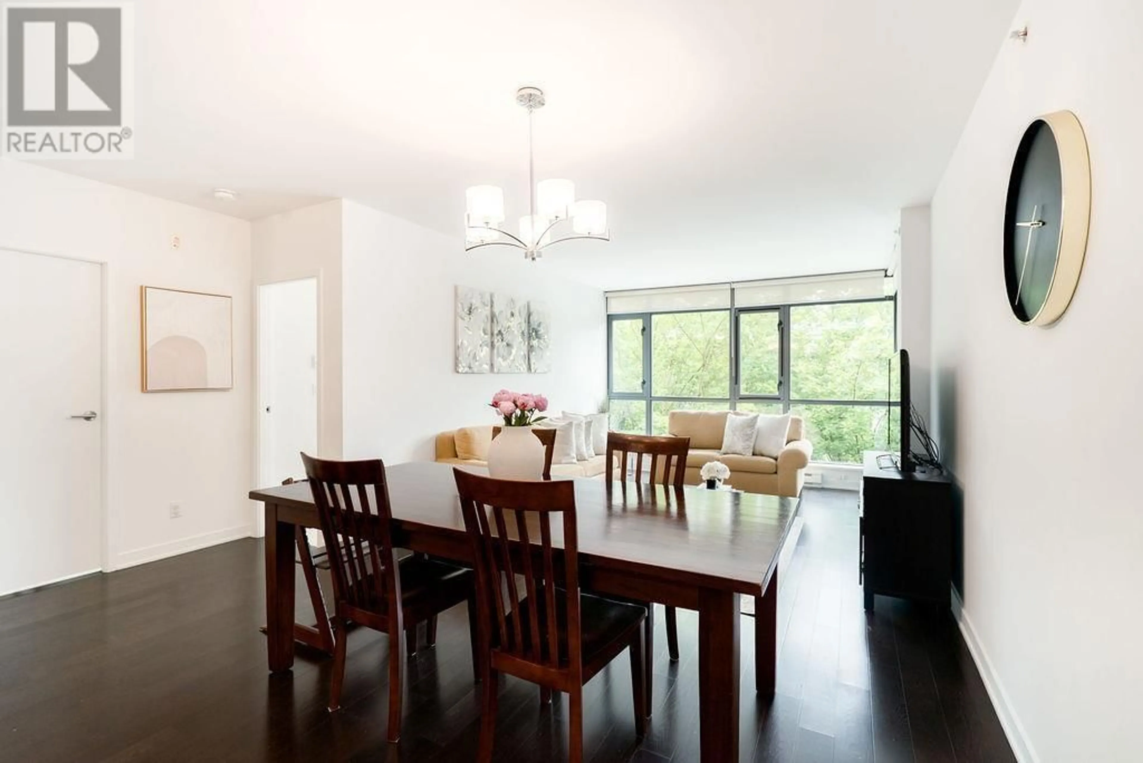 Dining room, wood/laminate floor for 403 - 750 12TH AVENUE, Vancouver British Columbia V5Z0A3