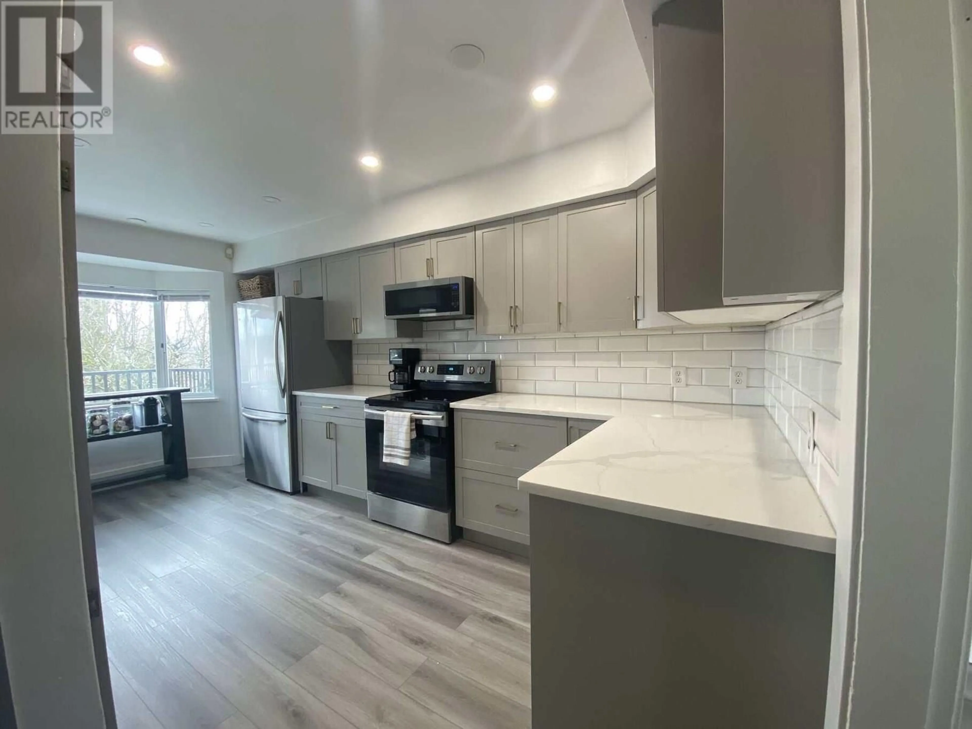Open concept kitchen, unknown for 418 FADER STREET, New Westminster British Columbia V3L3T1