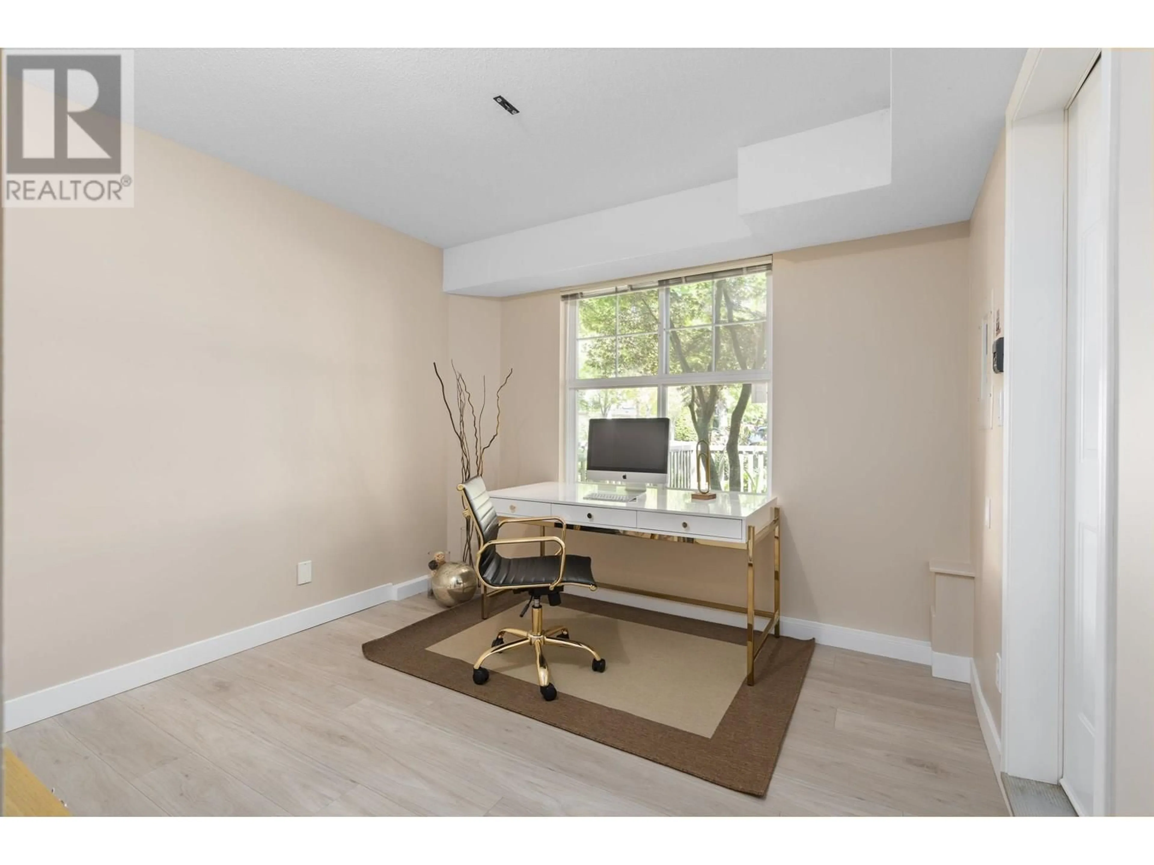 A pic of a room for 75 - 6888 ROBSON DRIVE, Richmond British Columbia V7C5T6