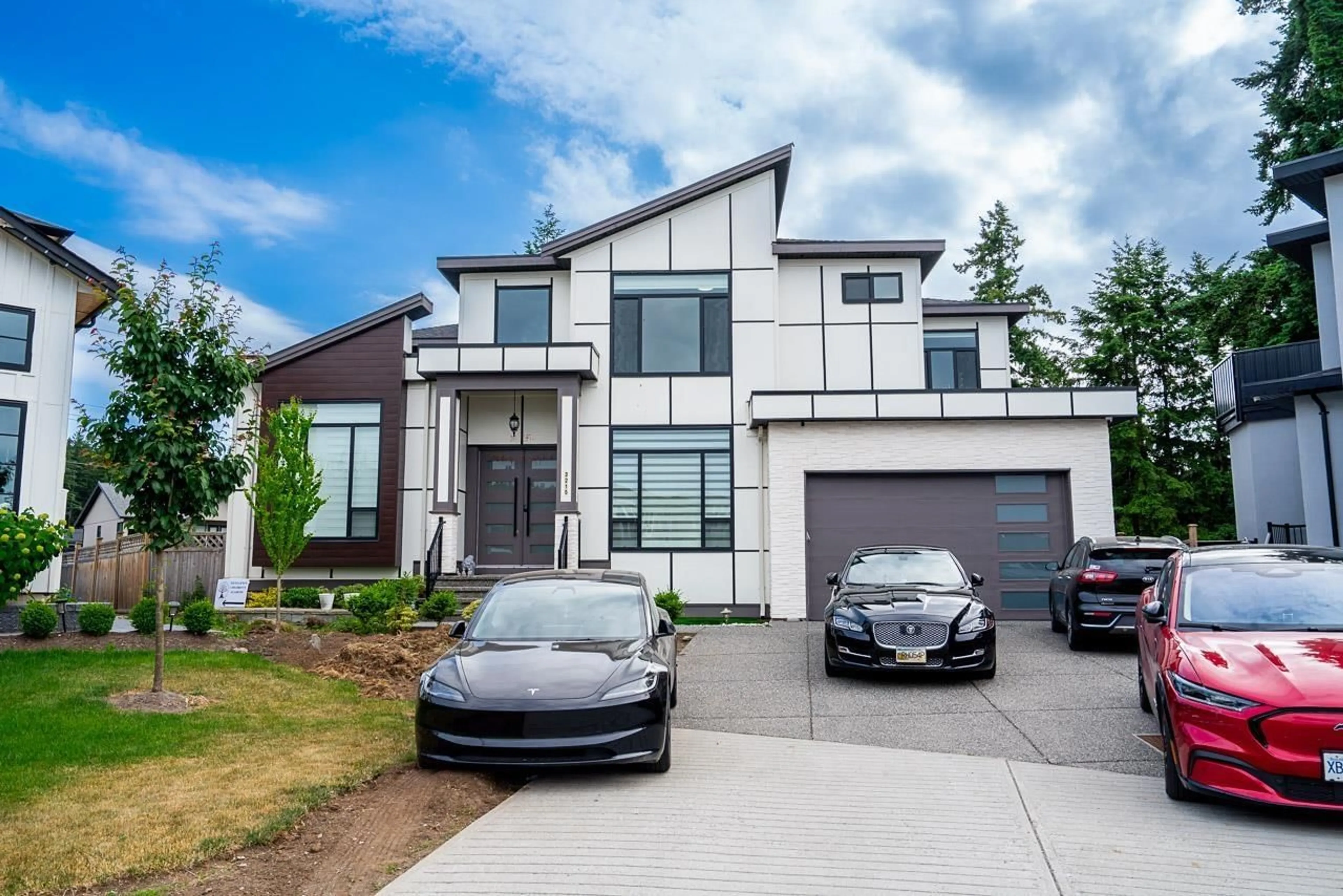 Home with brick exterior material, street for 3215 197, Langley British Columbia V3A4T1