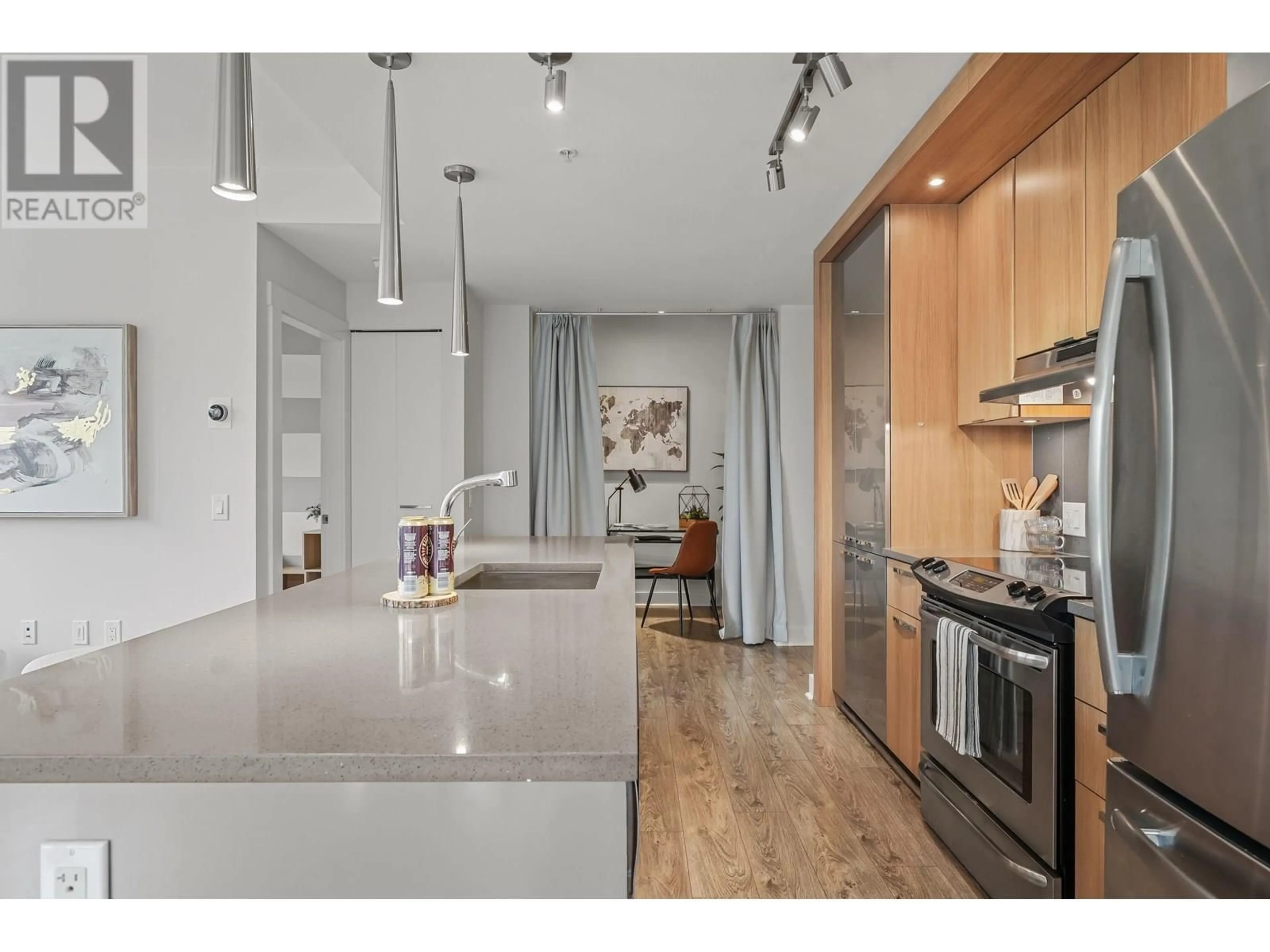 Open concept kitchen, unknown for 309 - 733 14TH STREET, North Vancouver British Columbia V7M0C6