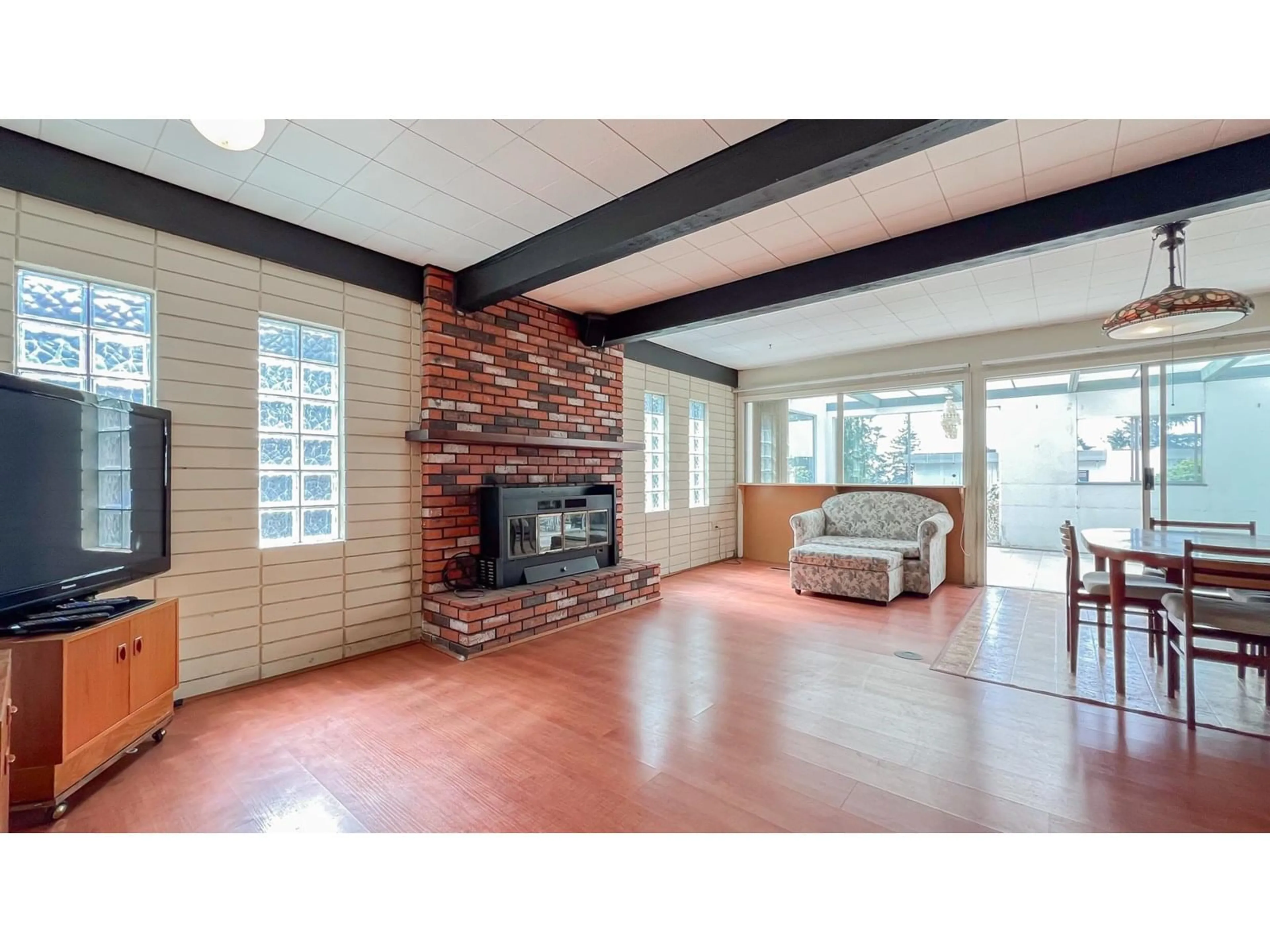 Living room with furniture, unknown for 7835 108, Delta British Columbia V4C4C3