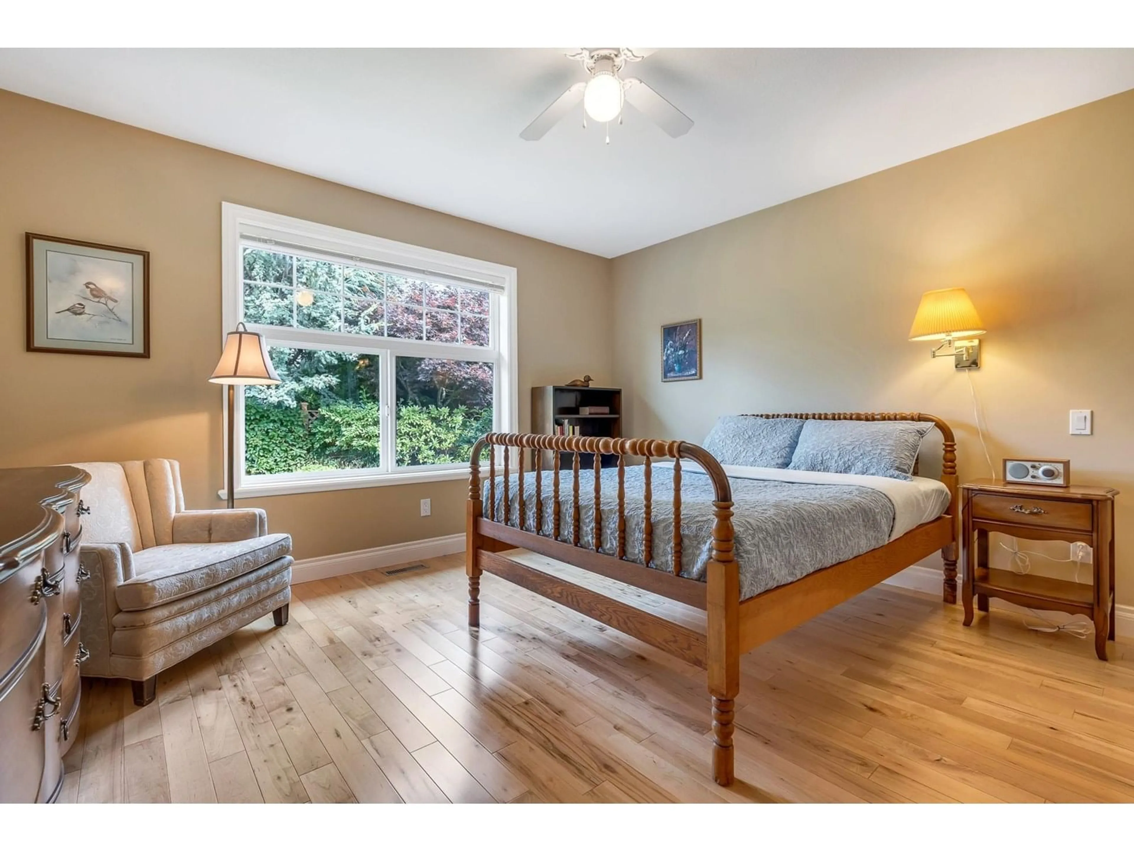 Bedroom with bed, wood/laminate floor for 5 - 45824 STEVENSON ROAD, Chilliwack British Columbia V2R5W5