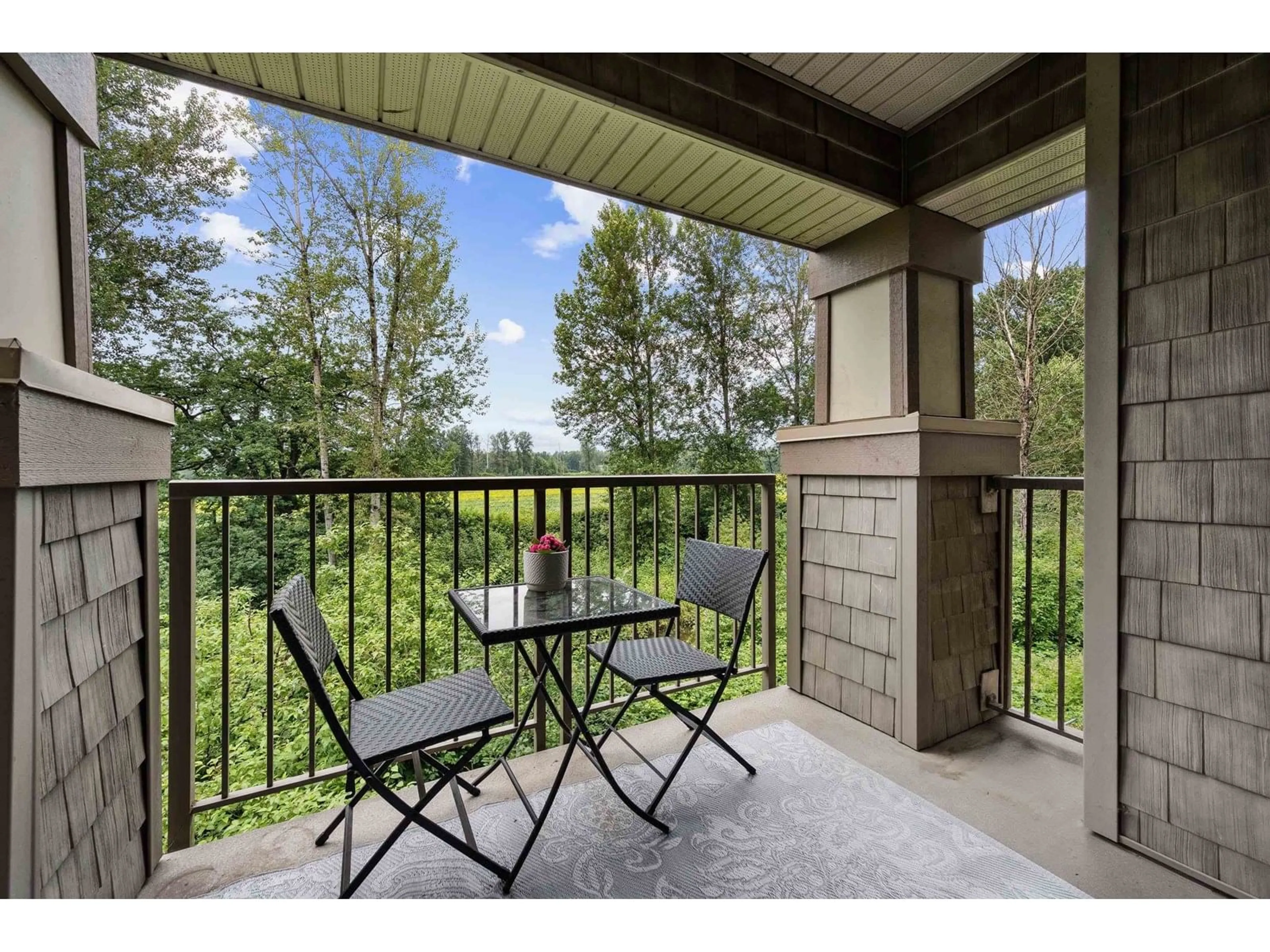 Patio, unknown for 211 - 45559 YALE ROAD, Chilliwack British Columbia V2P0B1