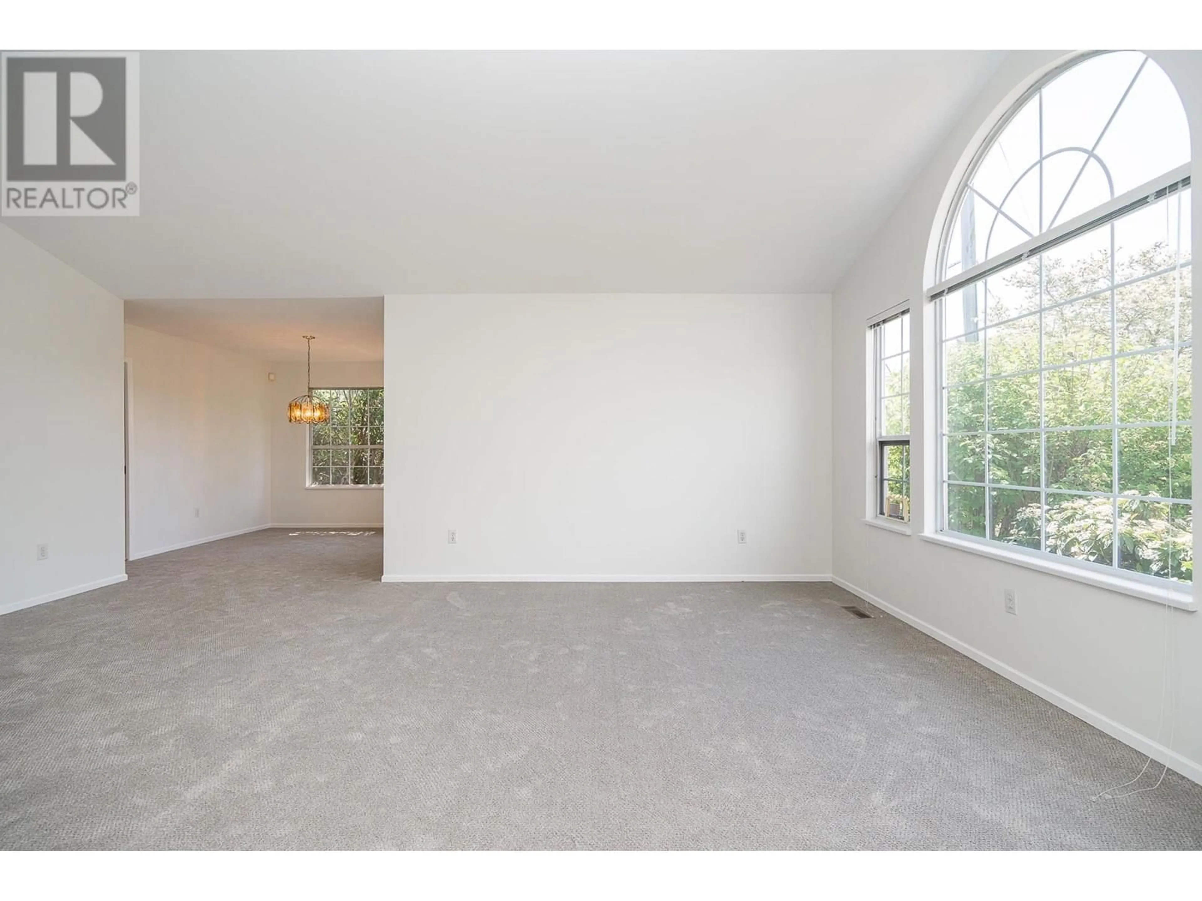 A pic of a room for 12320 206 STREET, Maple Ridge British Columbia V2X0M6