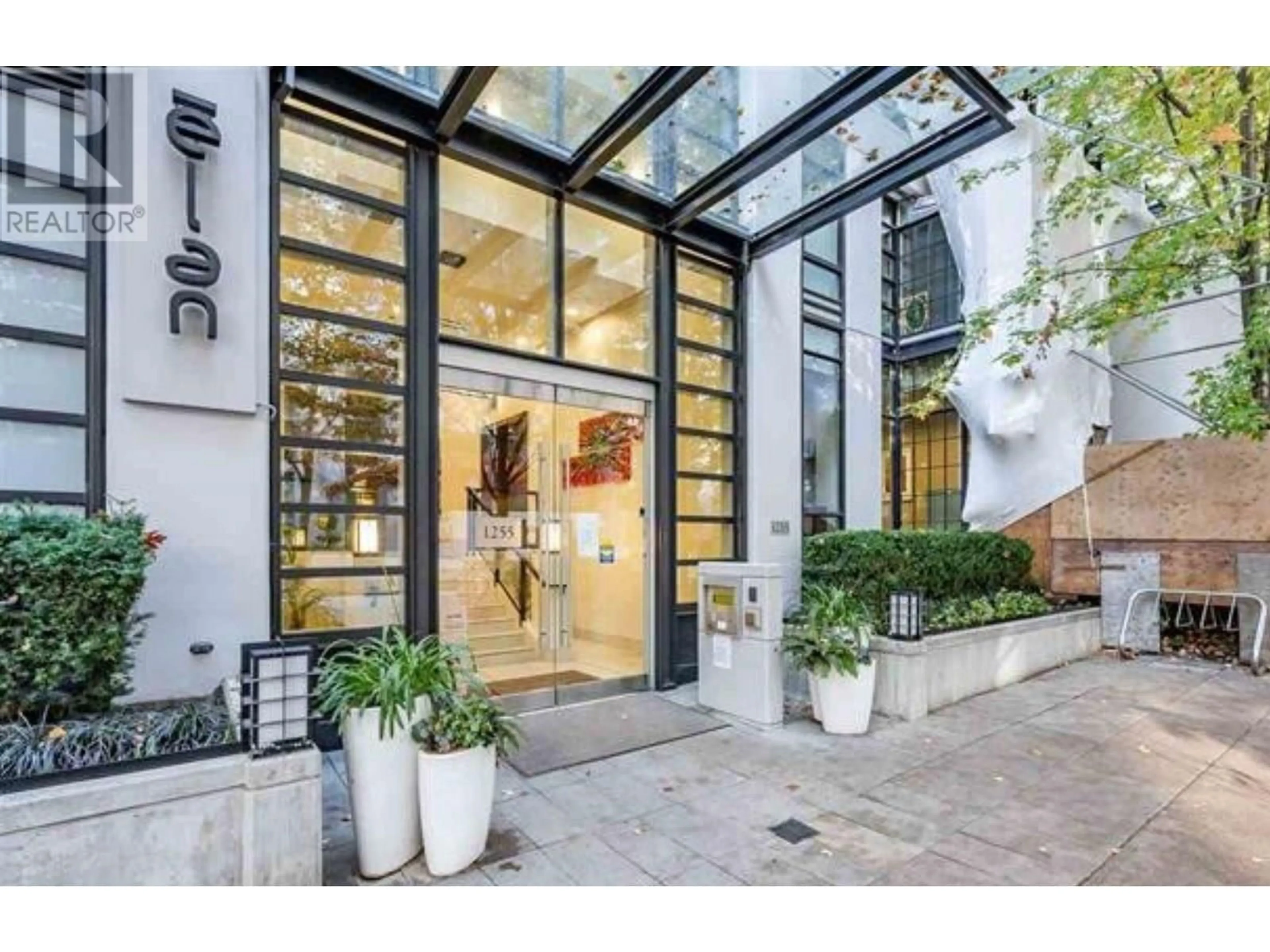 Unknown for 302 - 1255 SEYMOUR STREET, Vancouver British Columbia V6B3N6