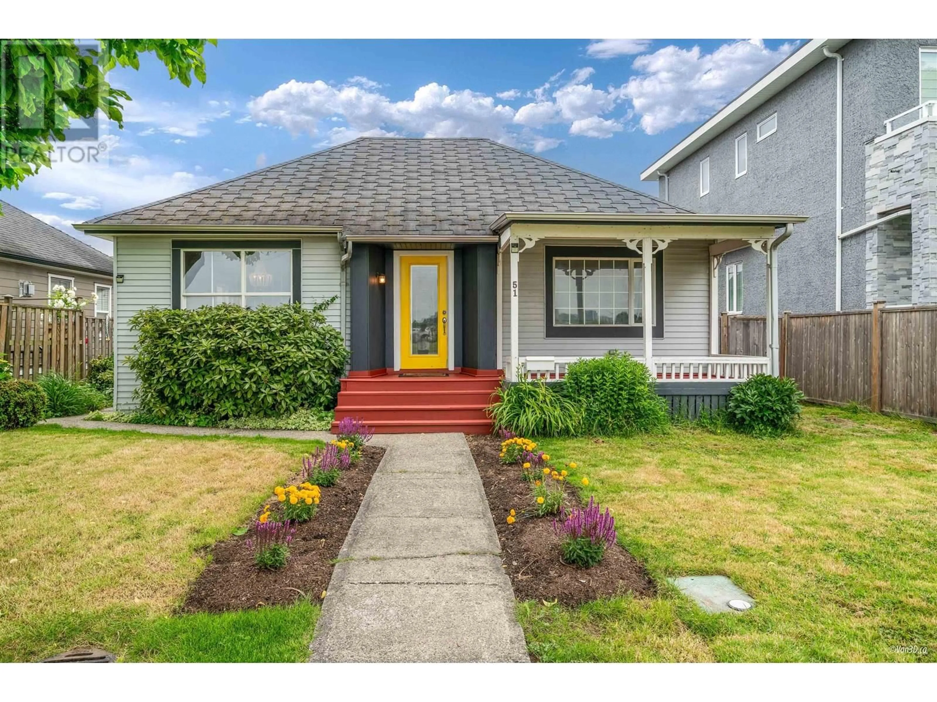 Home with vinyl exterior material, street for 51 CATALINA CRESCENT, Richmond British Columbia V7B1C9
