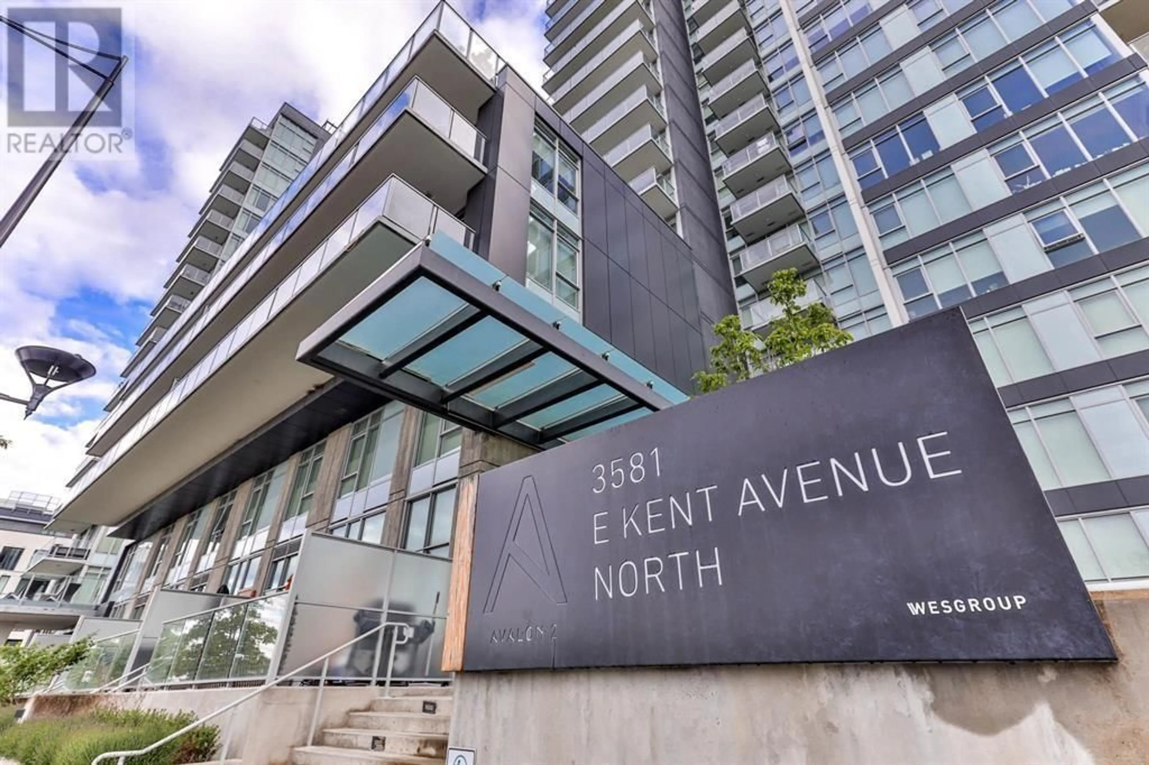 Indoor foyer for 1404 - 3581 E KENT AVENUE, Vancouver British Columbia V5S0H6