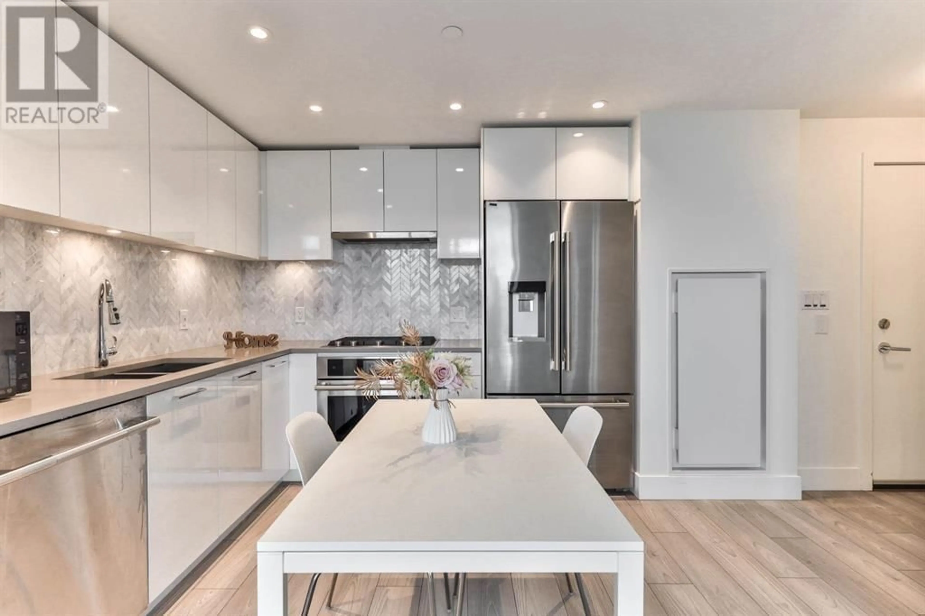 Contemporary kitchen, unknown for 1404 - 3581 E KENT AVENUE, Vancouver British Columbia V5S0H6