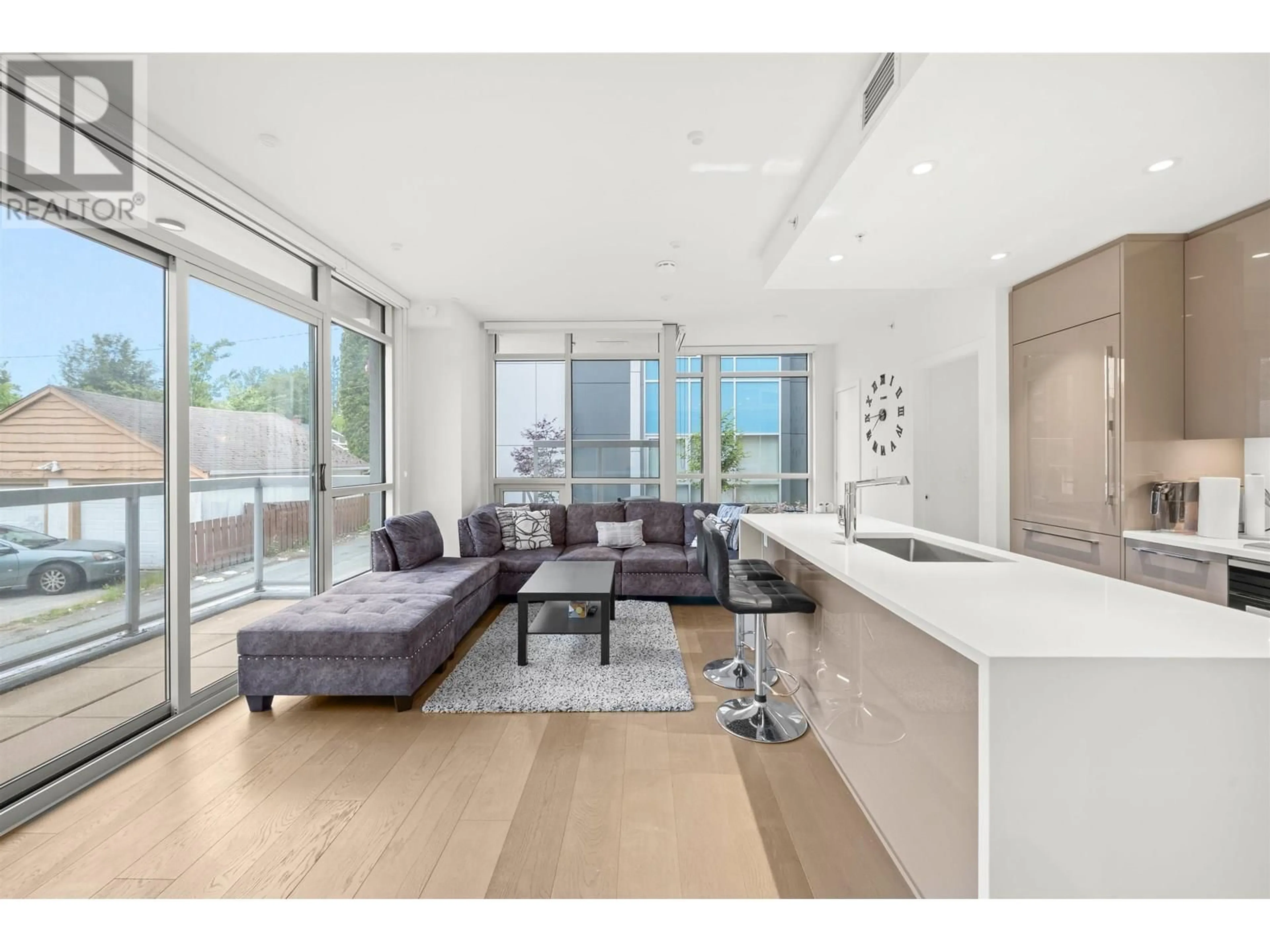 Living room with furniture, unknown for 105 - 5289 CAMBIE STREET, Vancouver British Columbia V5Z2Z6
