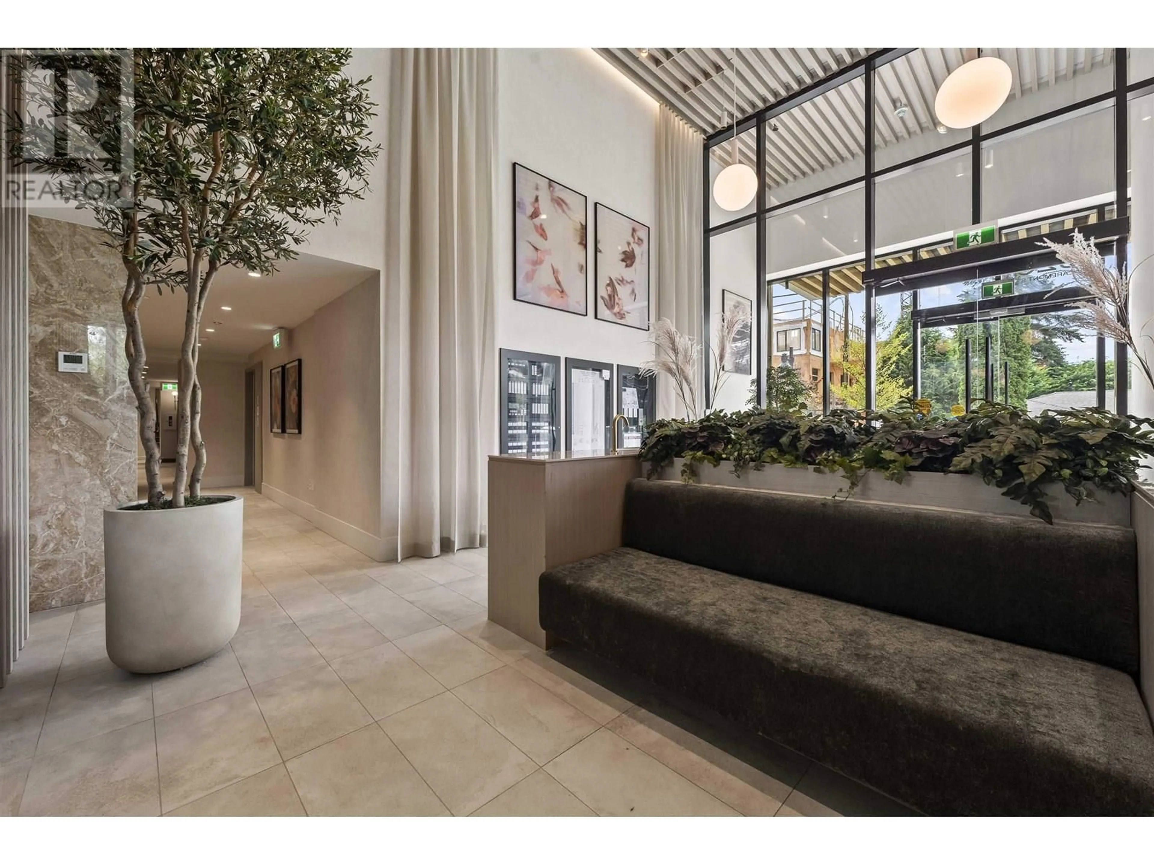 Lobby for 1209 - 626 CLAREMONT STREET, Coquitlam British Columbia V3J3T4