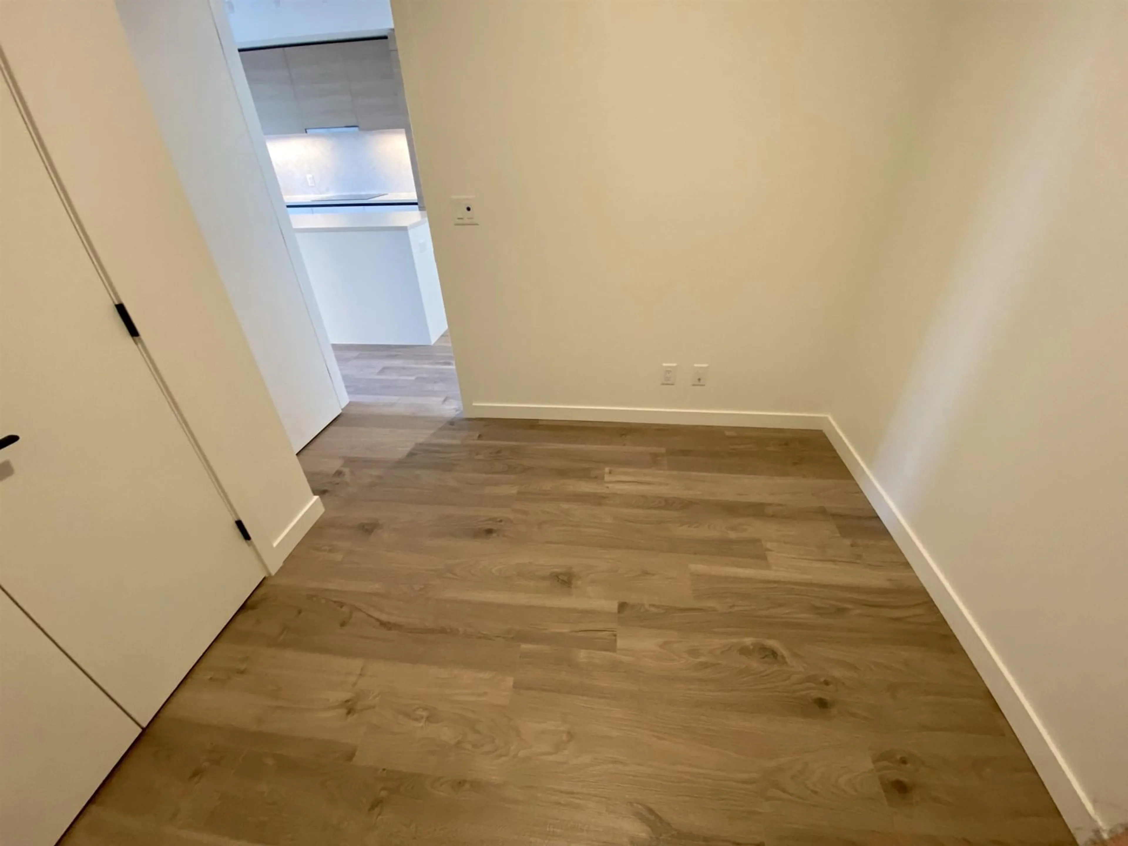 A pic of a room for 1801 - 13428 105, Surrey British Columbia V3T0S6