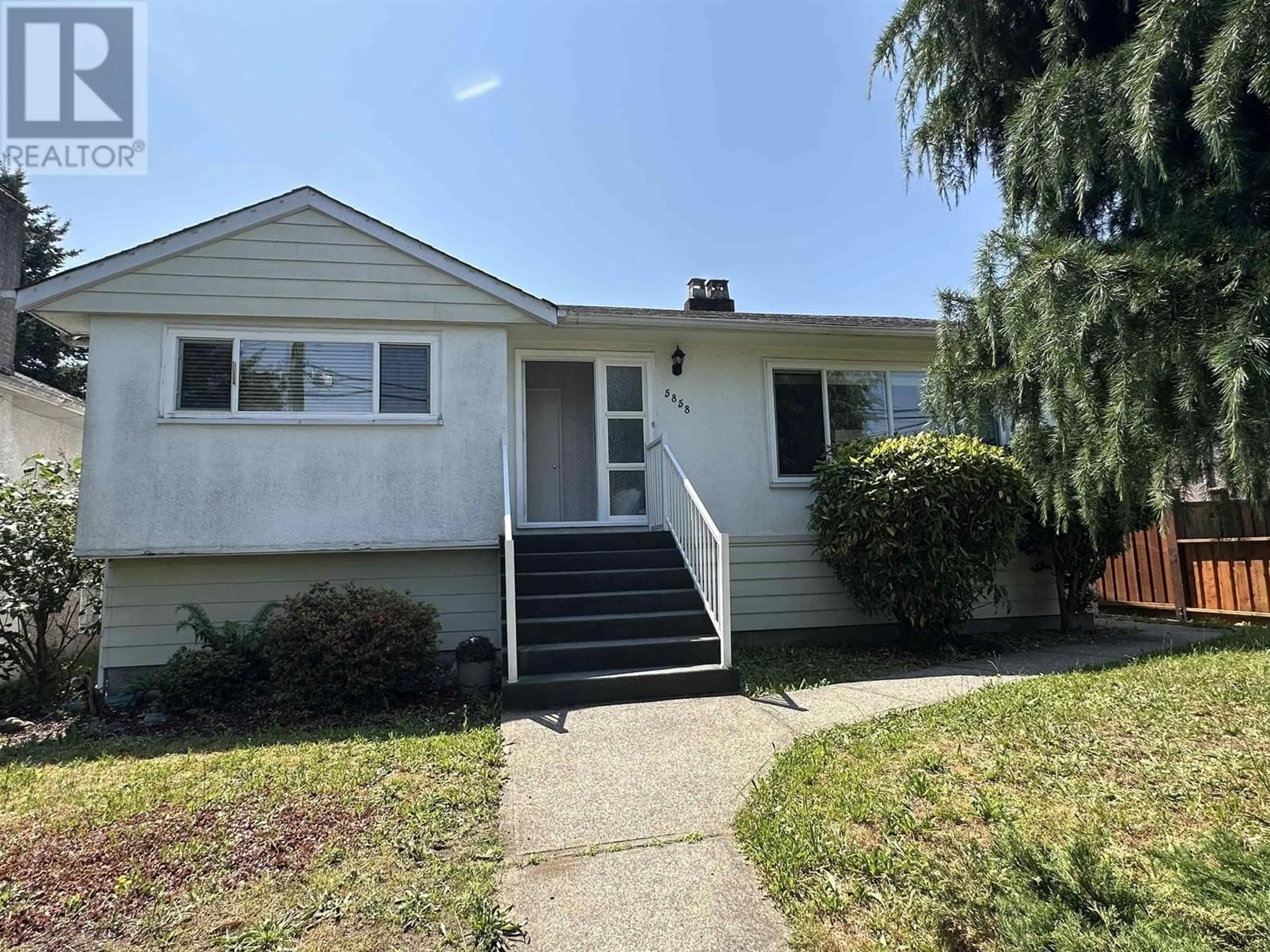 Home with vinyl exterior material, street for 5858 BRYANT STREET, Burnaby British Columbia V5H1X6