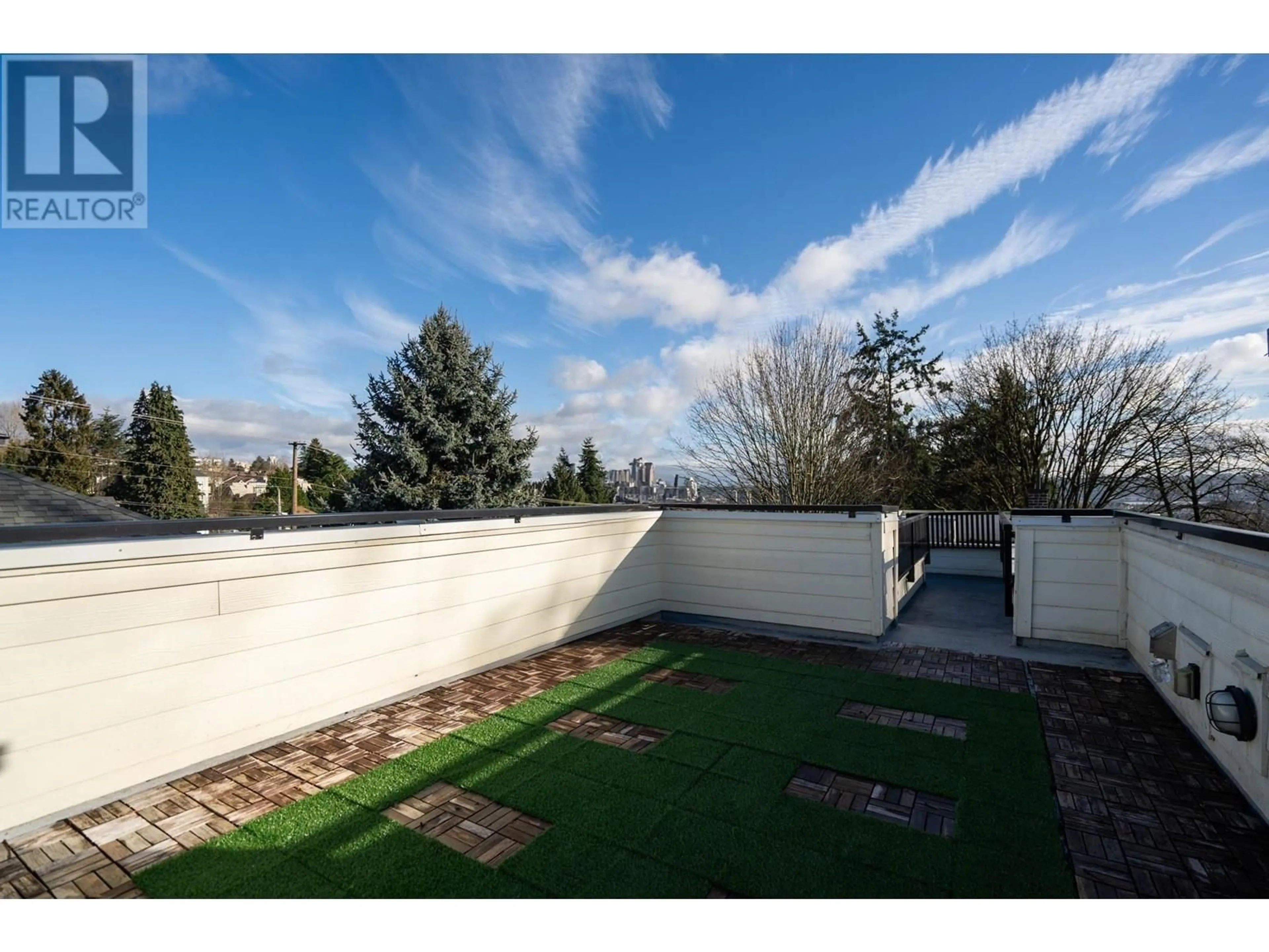 Patio, unknown for 1 - 1408 SIXTH AVENUE, New Westminster British Columbia V3M2C6