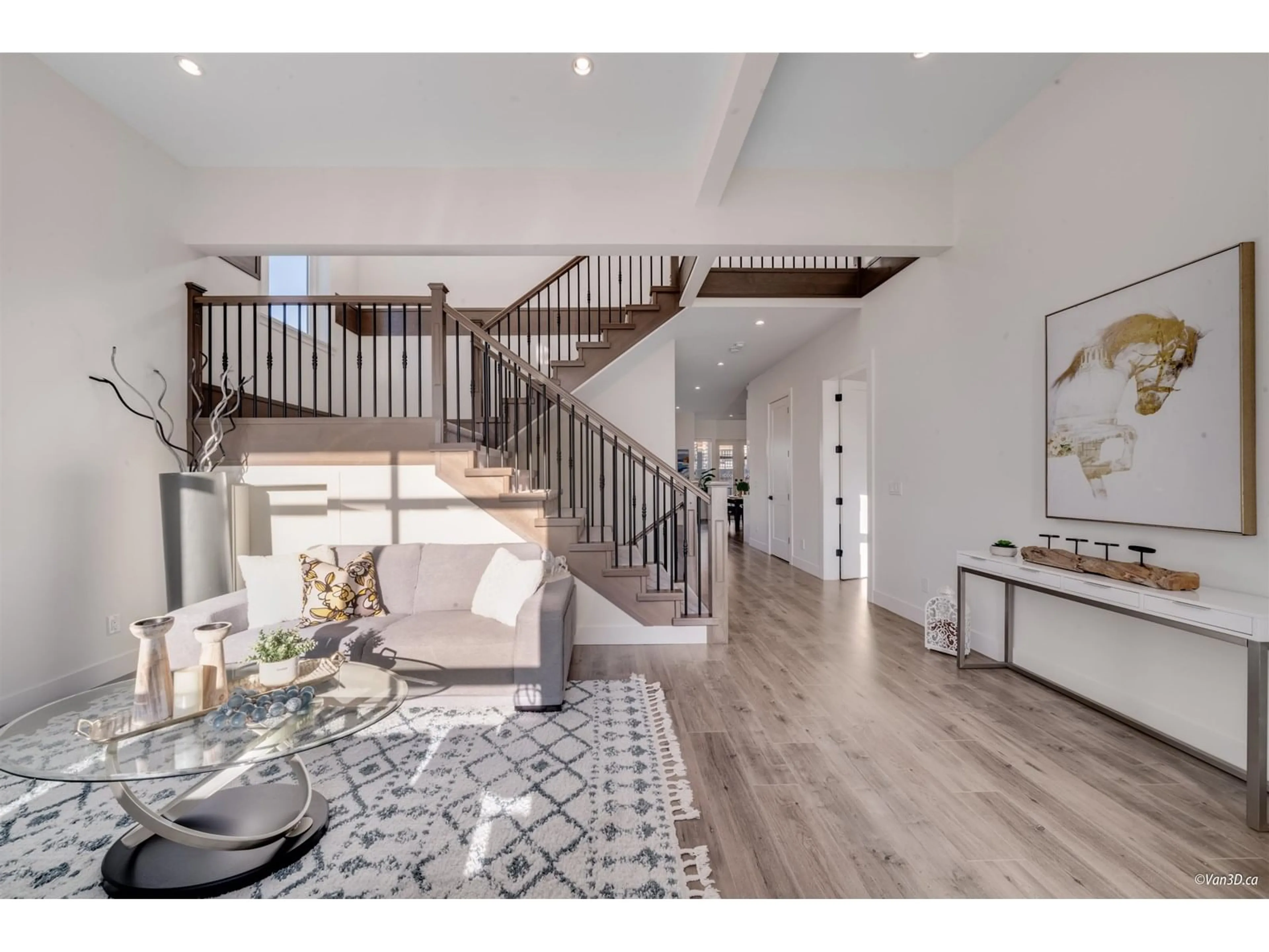 Indoor entryway for 16657 18A, Surrey British Columbia V3Z1A2