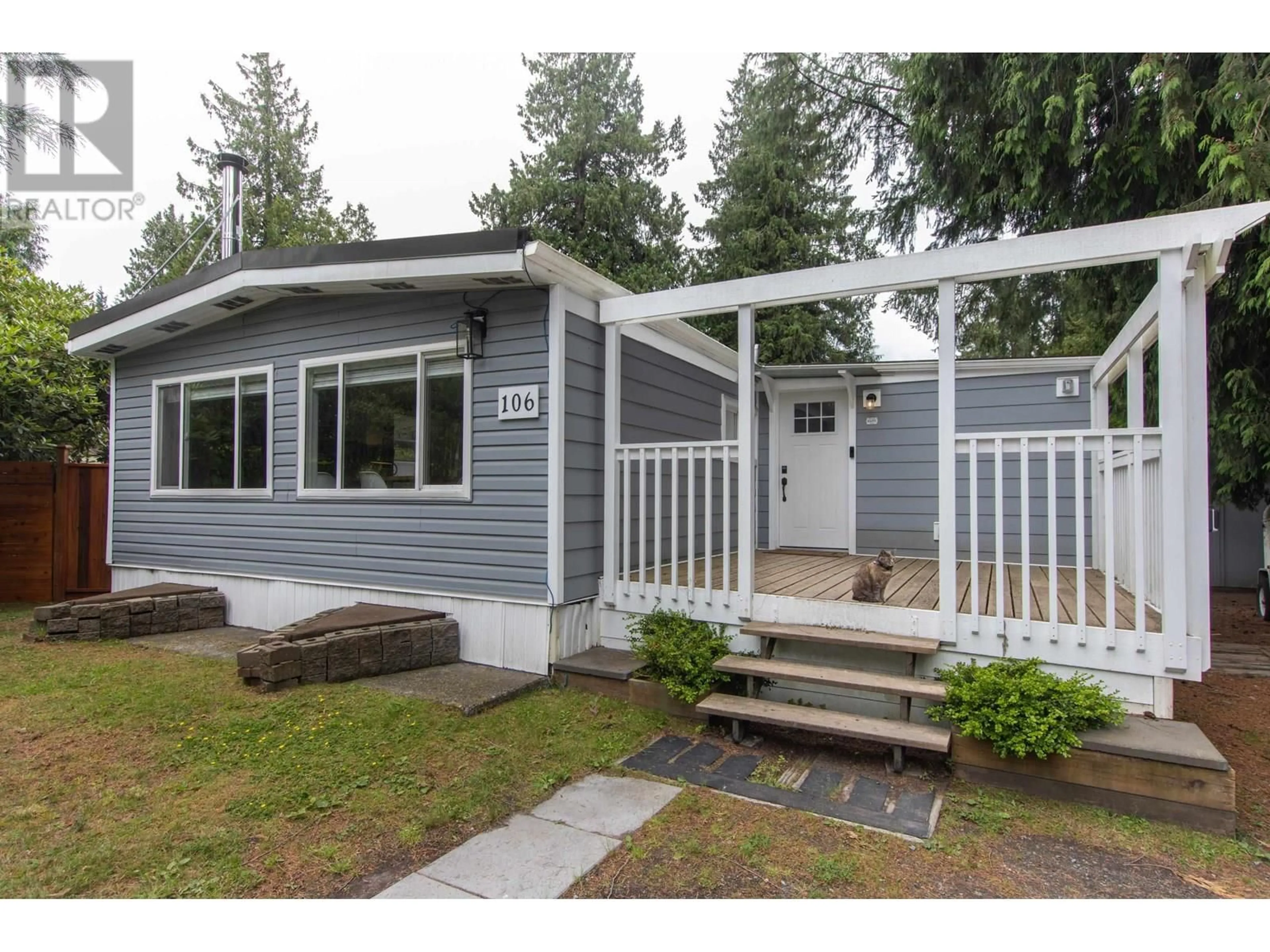 Home with vinyl exterior material, street for 106 - 1830 MAMQUAM ROAD, Squamish British Columbia V0N1T0