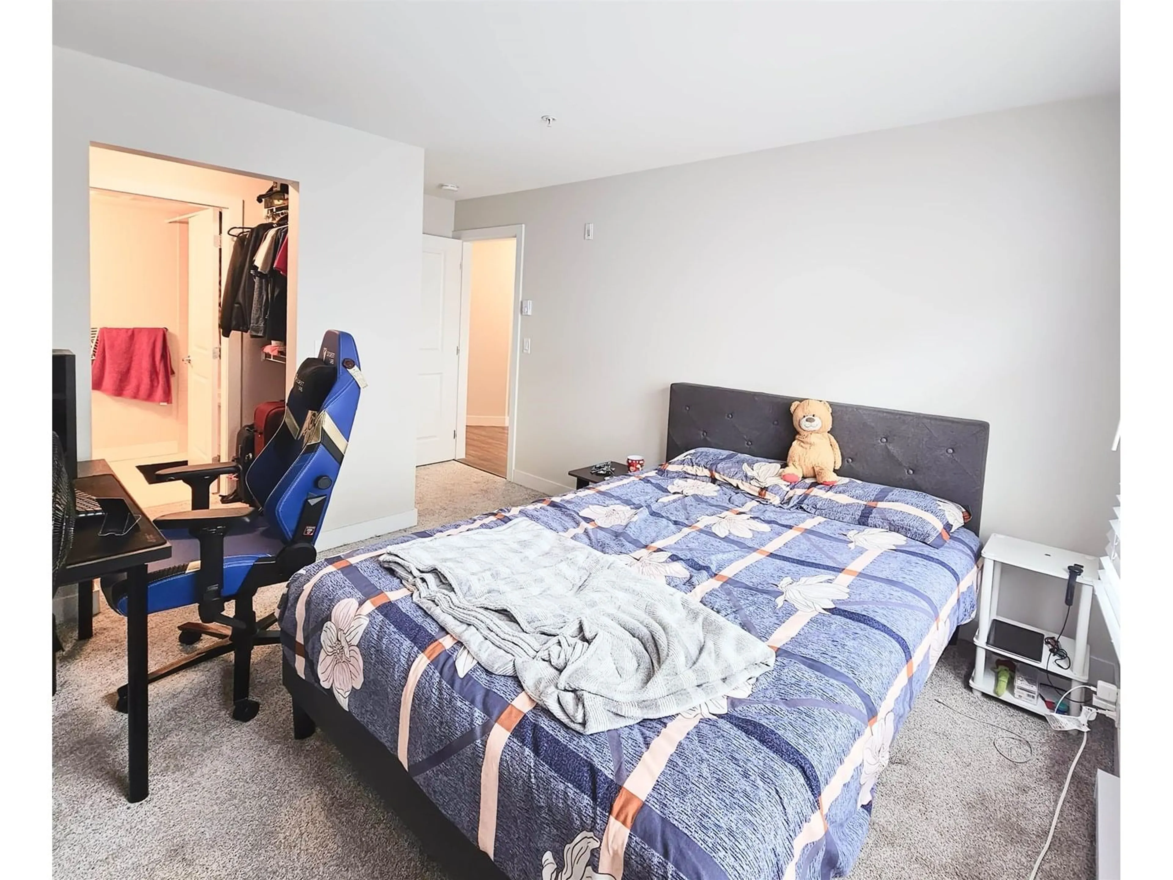 A pic of a room for 215 - 9422 VICTOR STREET, Chilliwack British Columbia V2P0B8