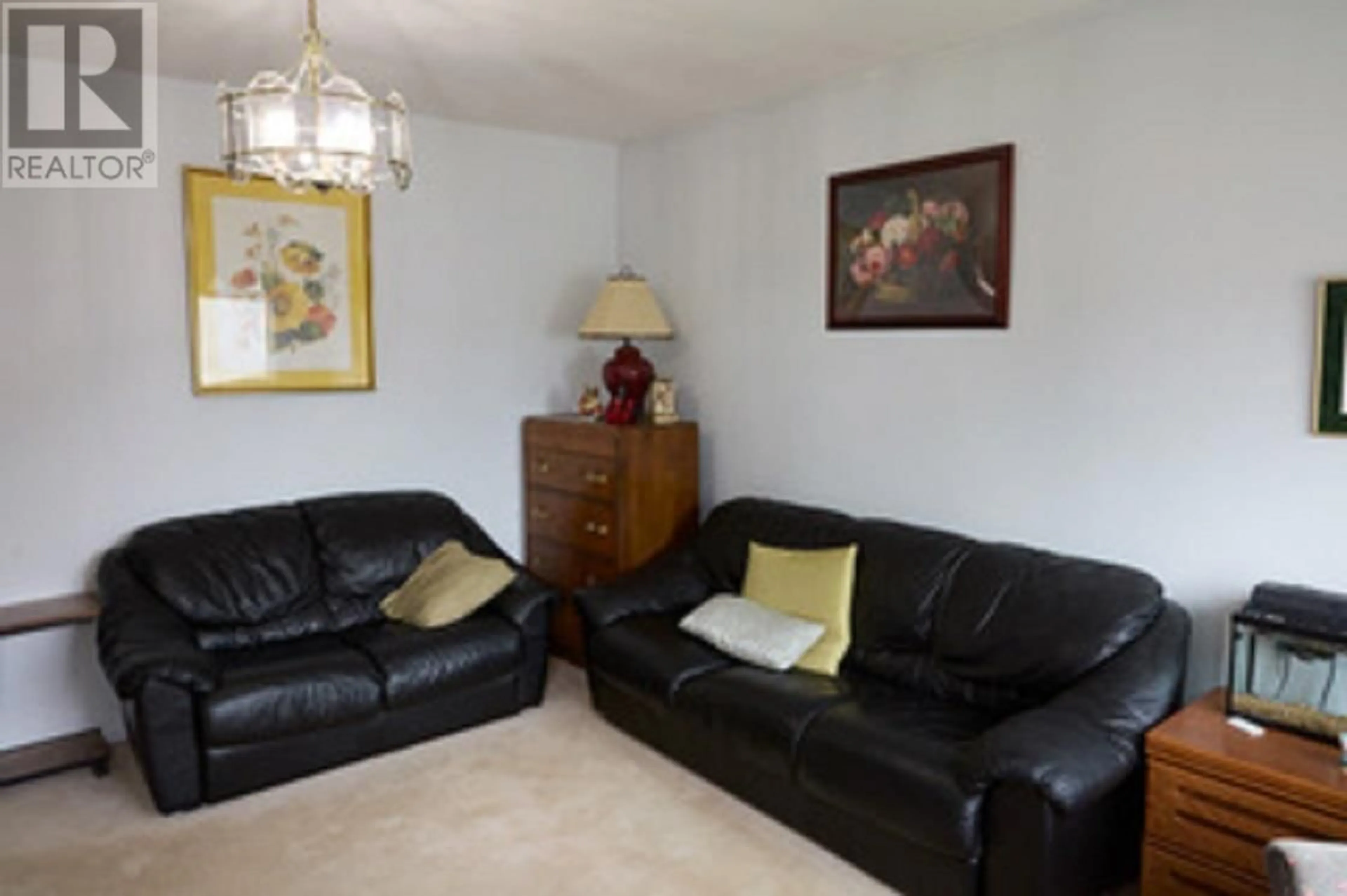 Living room with furniture, unknown for 4240 DUNDAS STREET, Burnaby British Columbia V5C1B1
