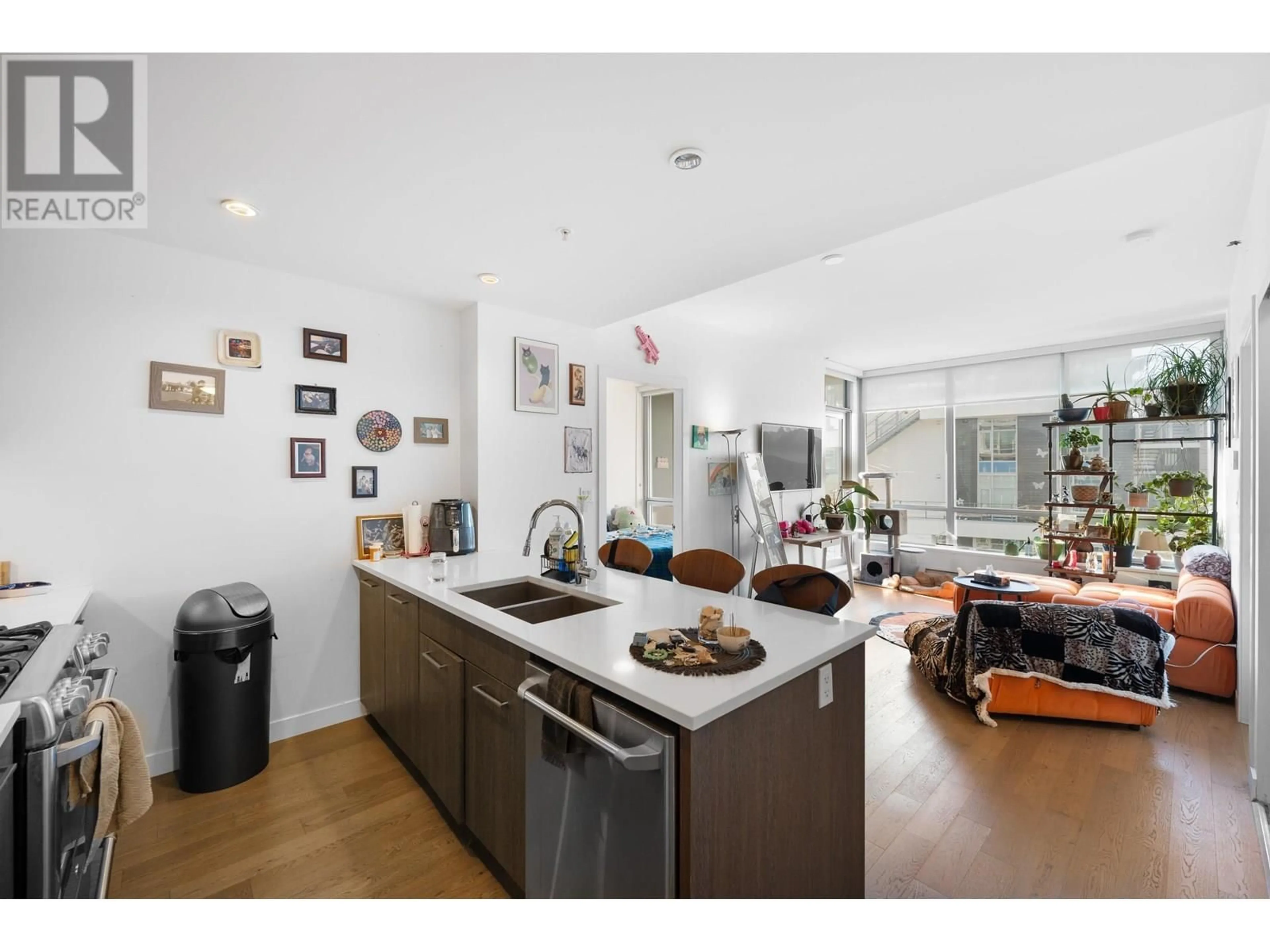 Open concept kitchen, unknown for 1503 - 9060 UNIVERSITY CRESCENT, Burnaby British Columbia V5A4X8