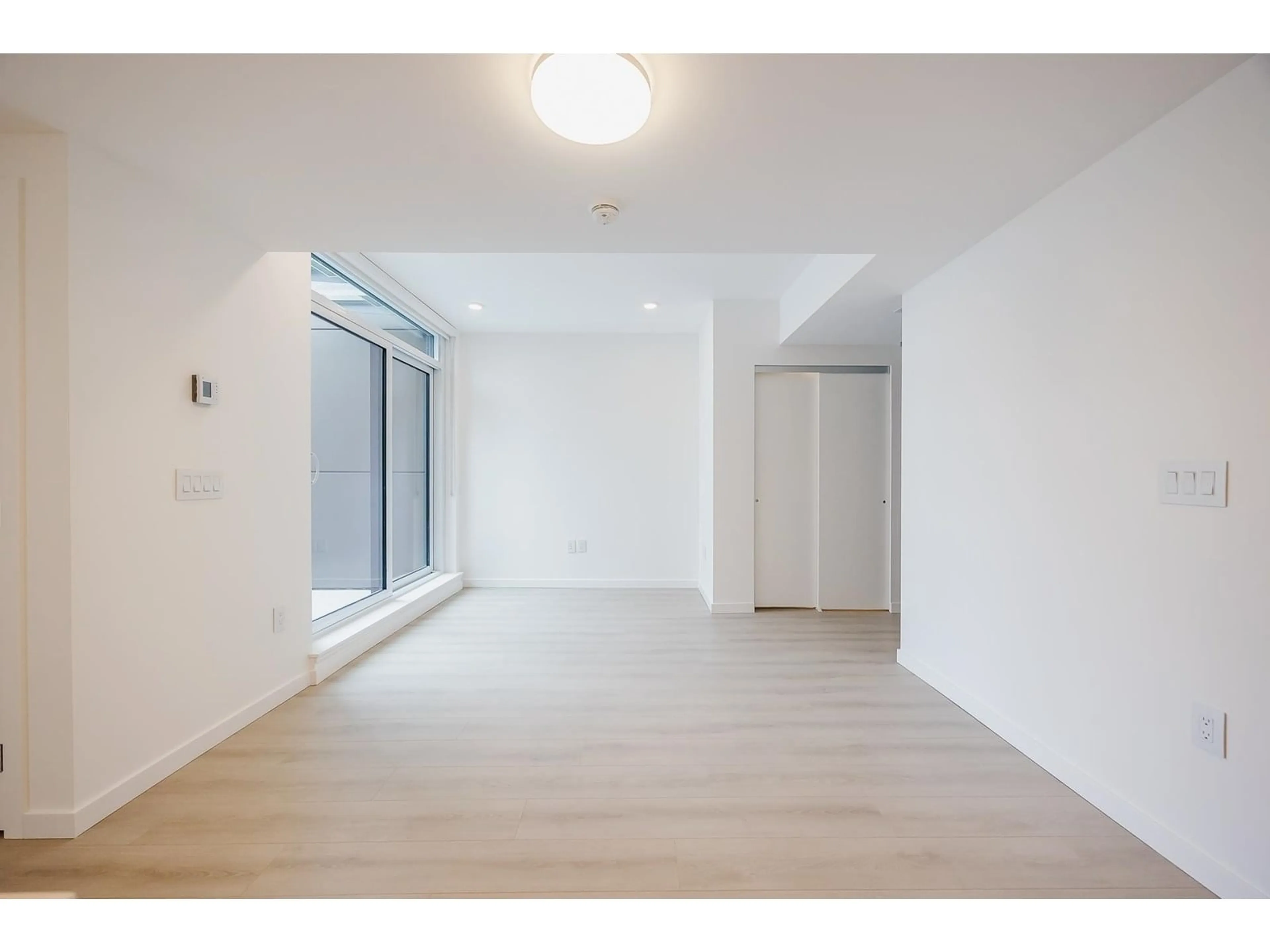 A pic of a room for 2601 - 10333 133, Surrey British Columbia V3T0V1