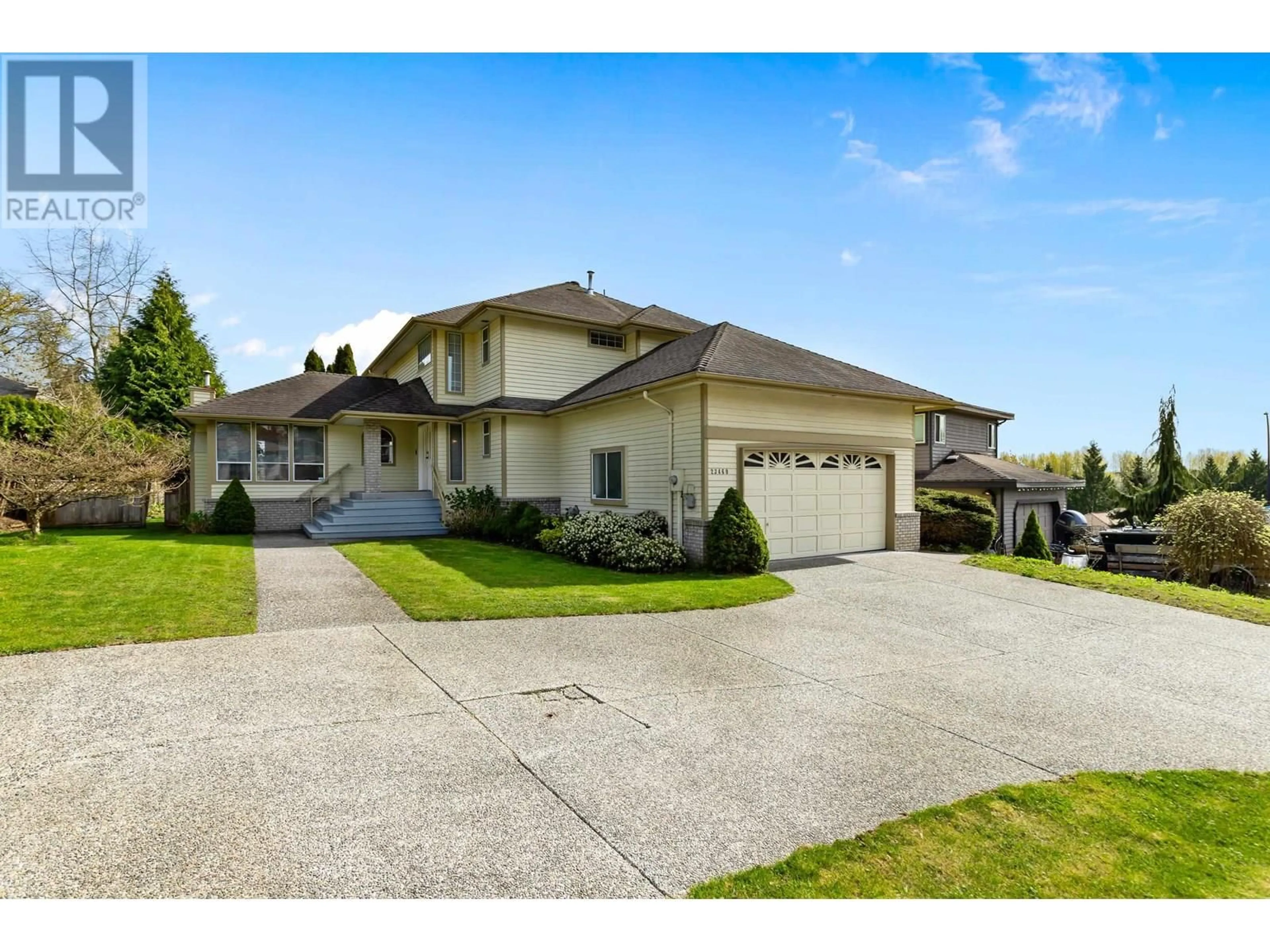 Home with vinyl exterior material, street for 23460 108B AVENUE, Maple Ridge British Columbia V2W1A9
