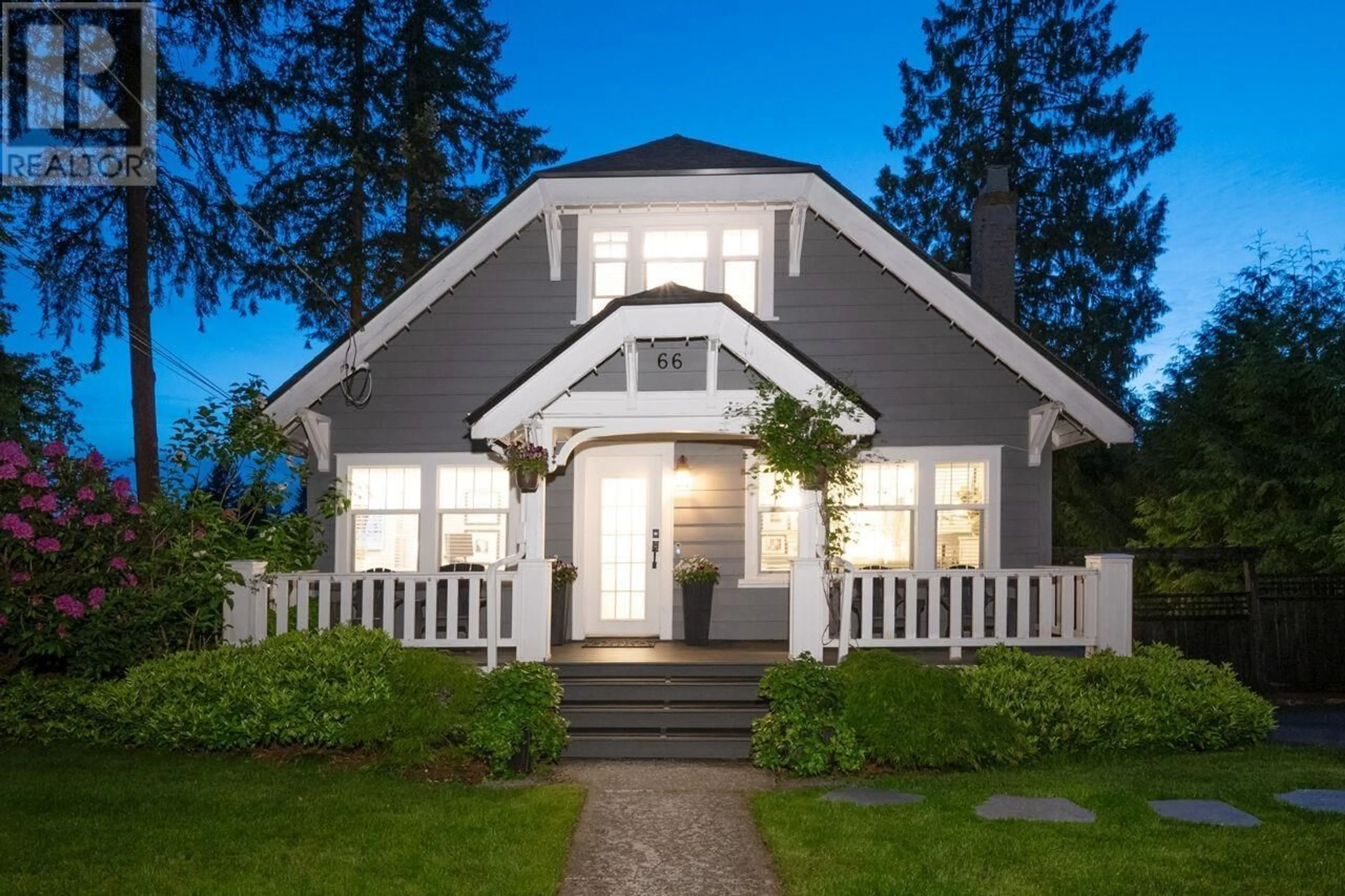 Home with vinyl exterior material, street for 66 MAPLE COURT, Anmore British Columbia V3H4Y5
